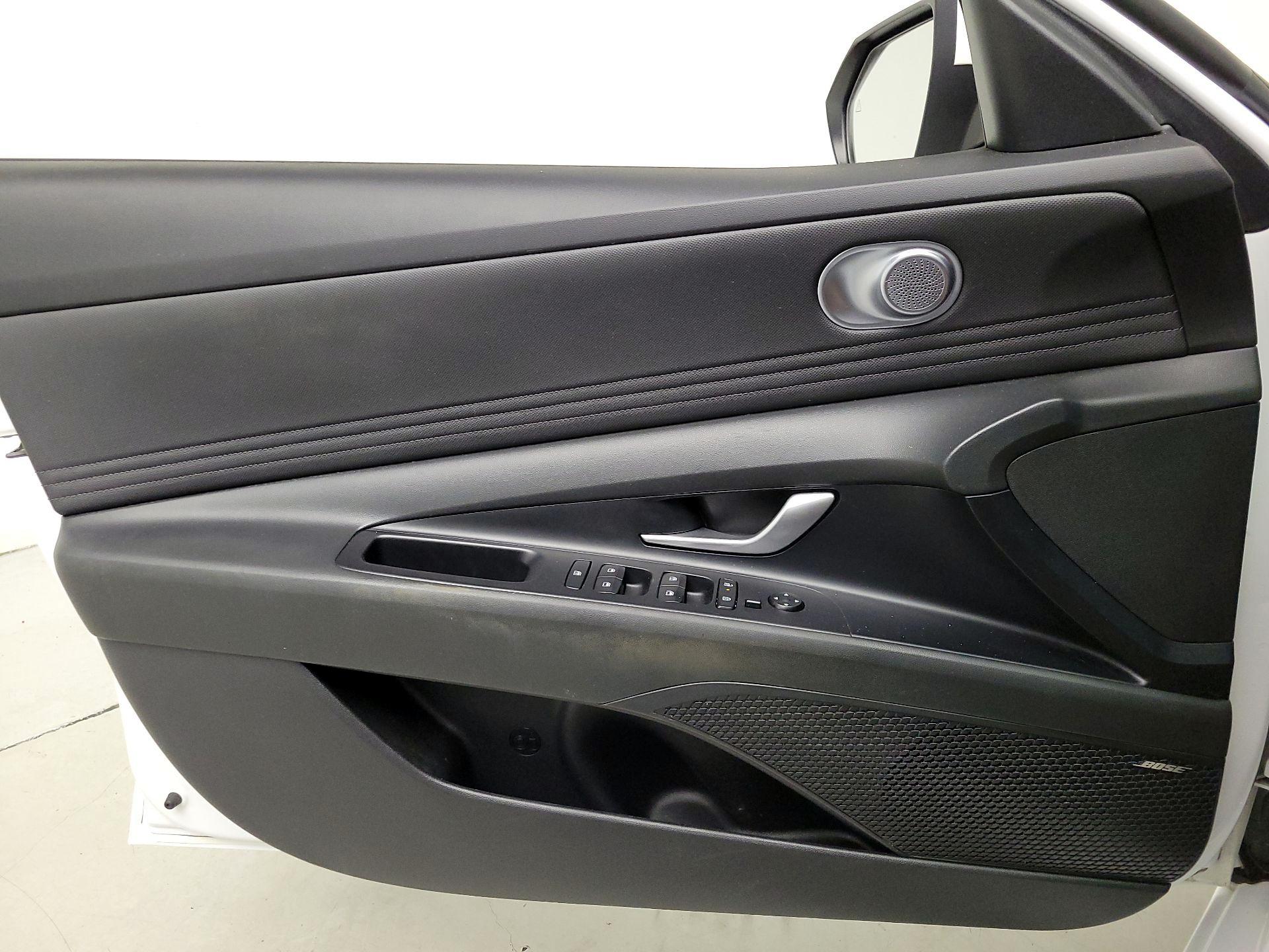 Thumbnail: 2024 Hyundai Elantra - 12