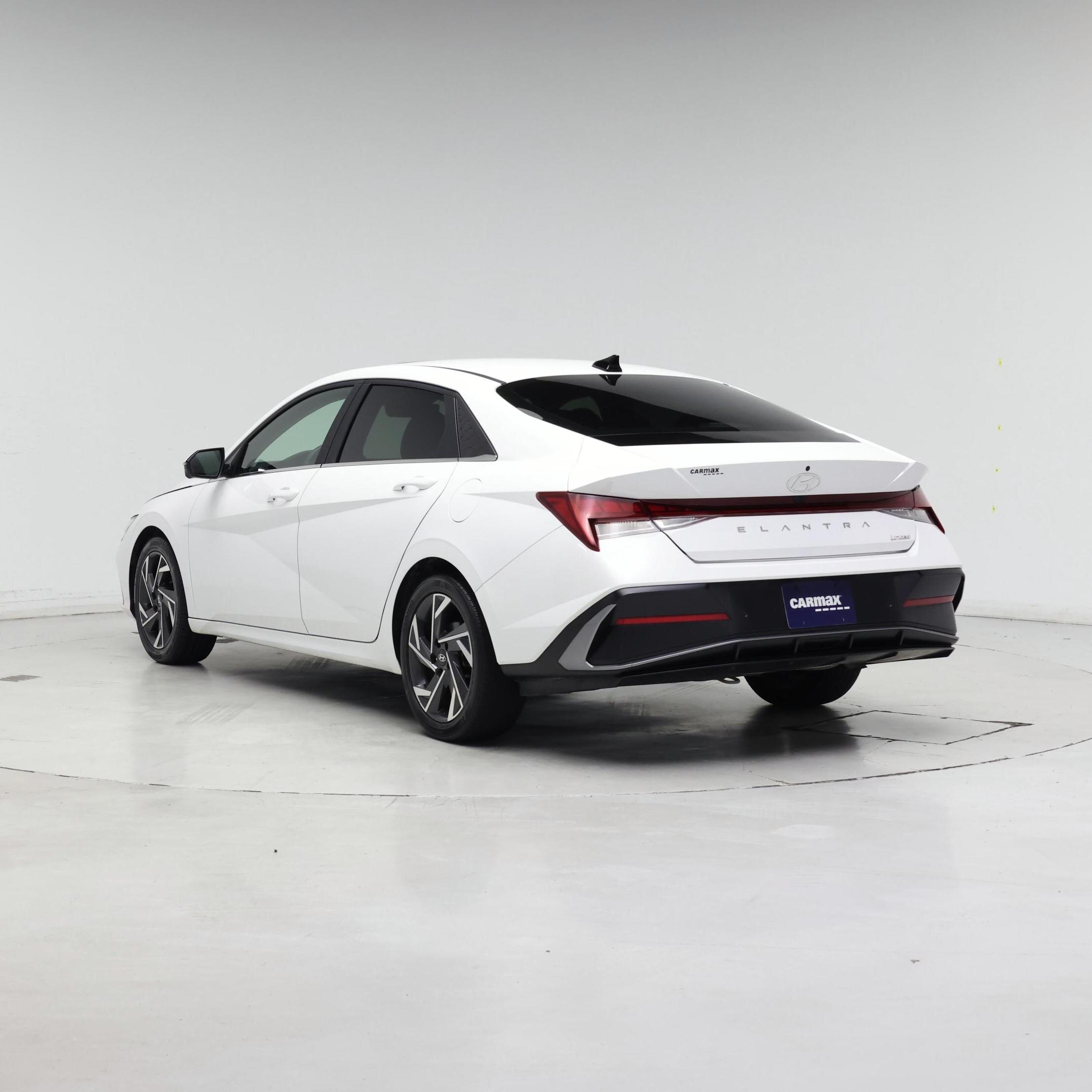 Thumbnail: 2024 Hyundai Elantra - 2