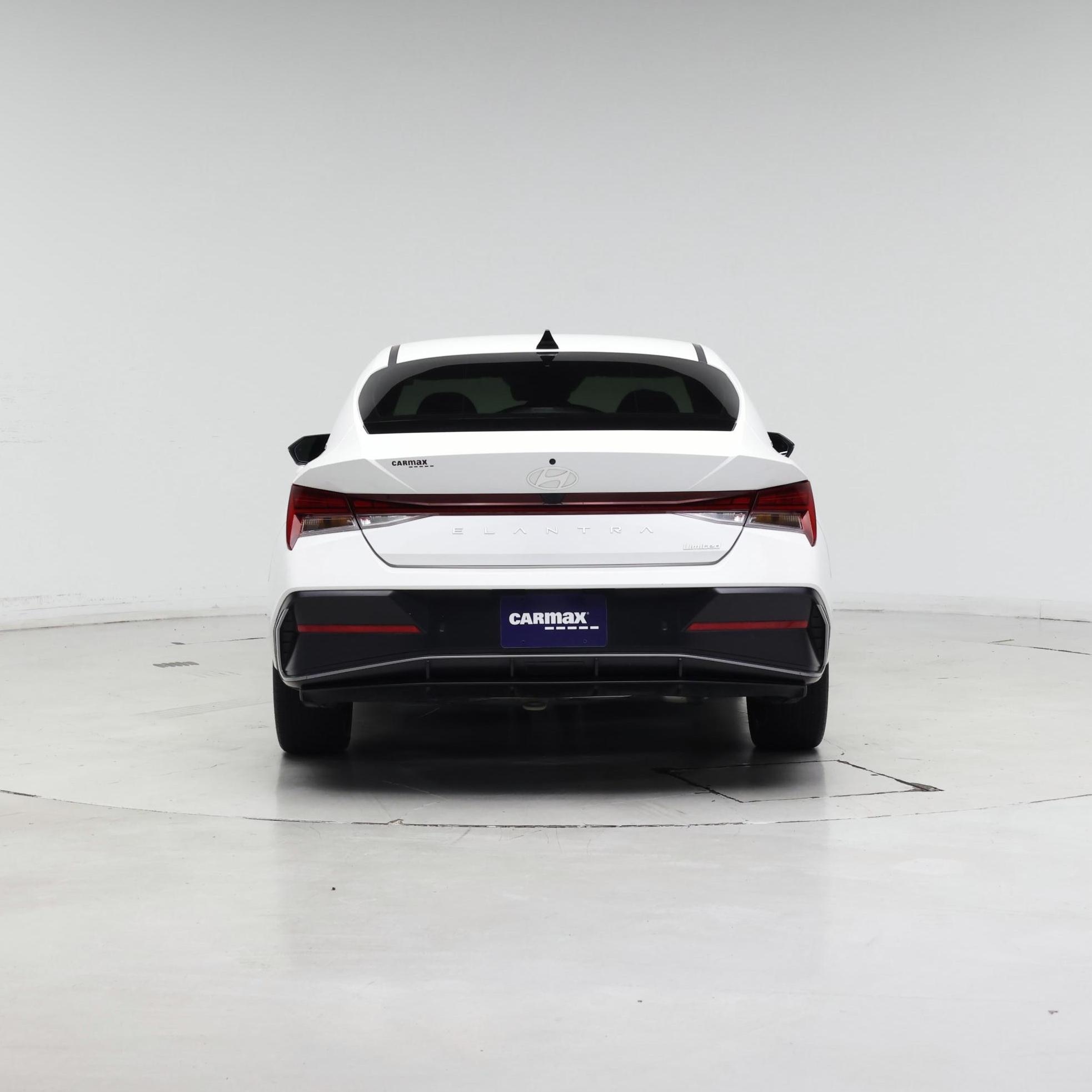 Thumbnail: 2024 Hyundai Elantra - 6