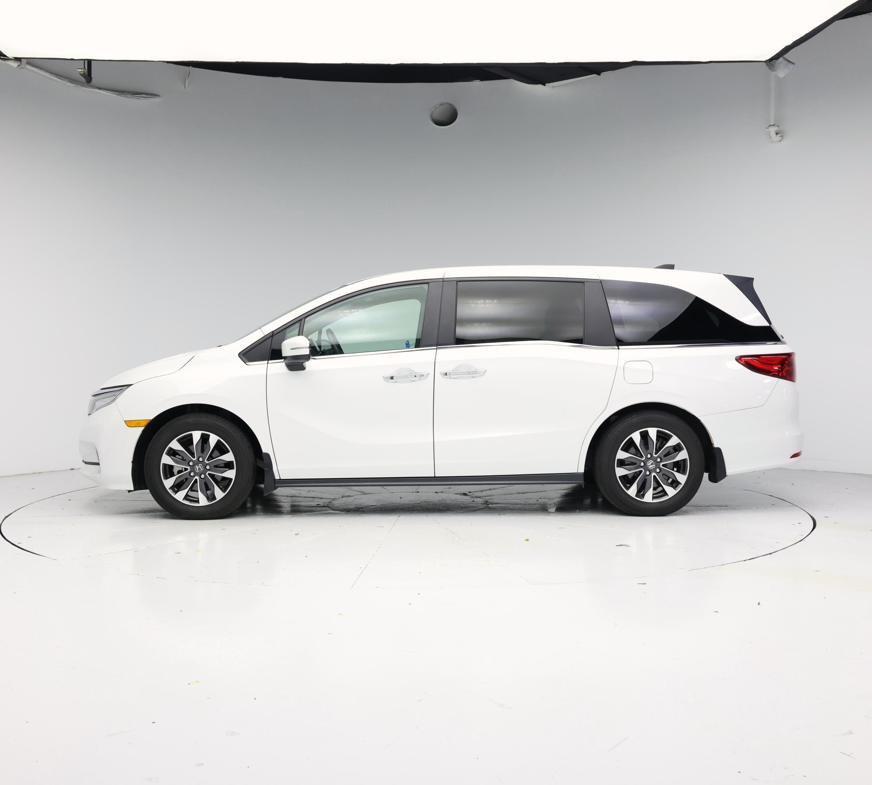 Thumbnail: 2024 Honda Odyssey - 3