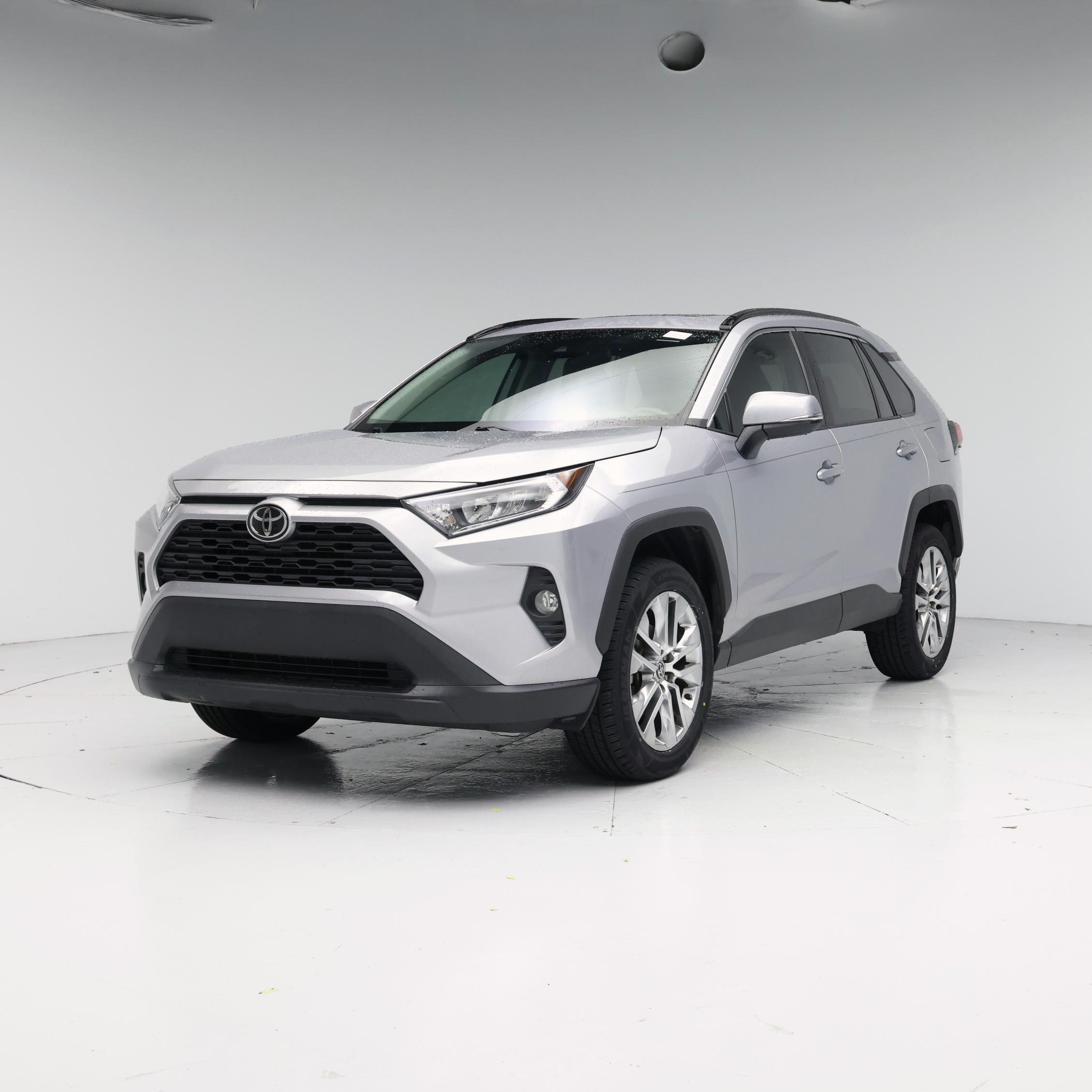 Thumbnail: 2021 Toyota RAV4 - 4