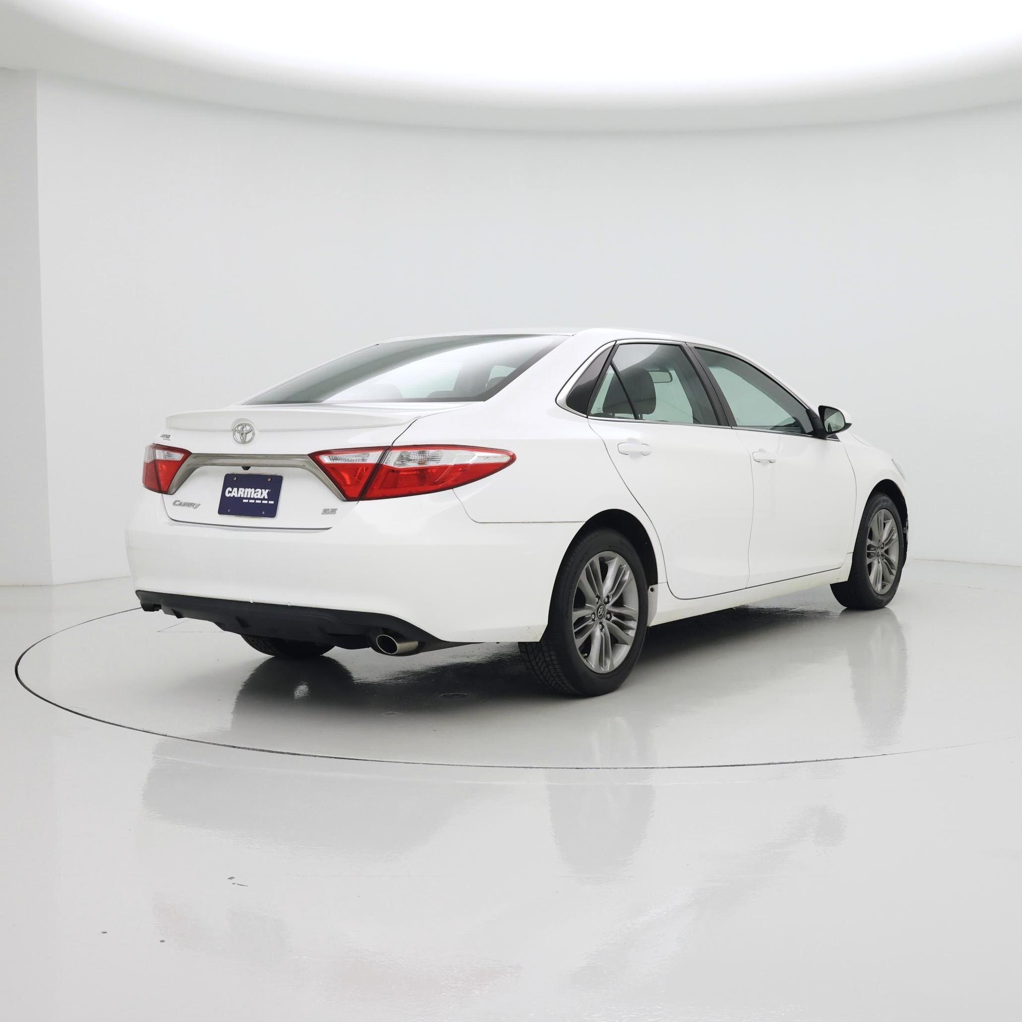 Thumbnail: 2017 Toyota Camry - 8