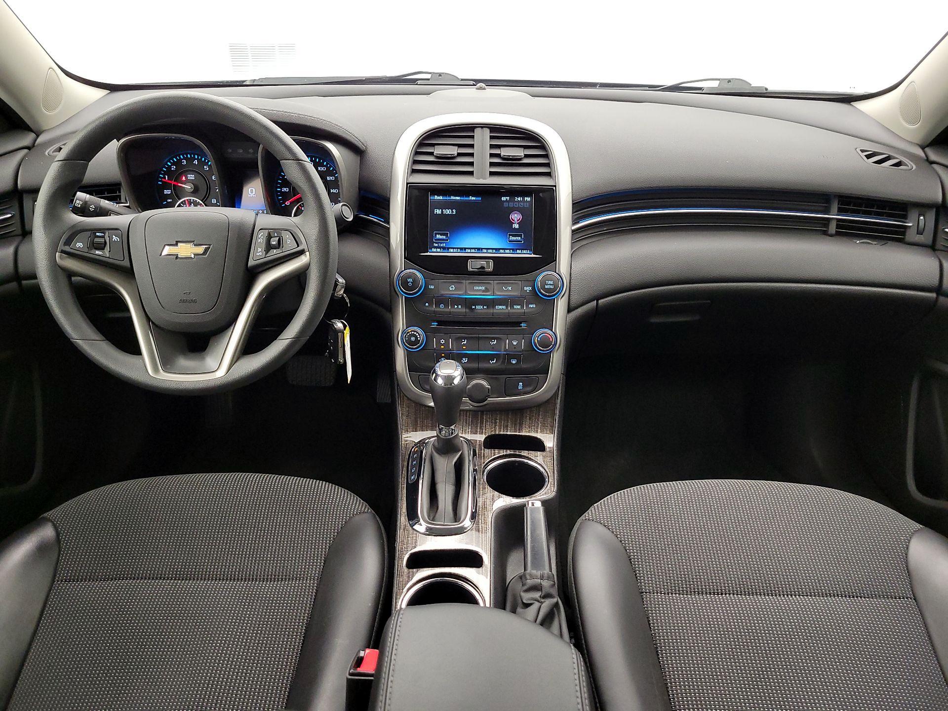 Thumbnail: 2016 Chevrolet Malibu - 9