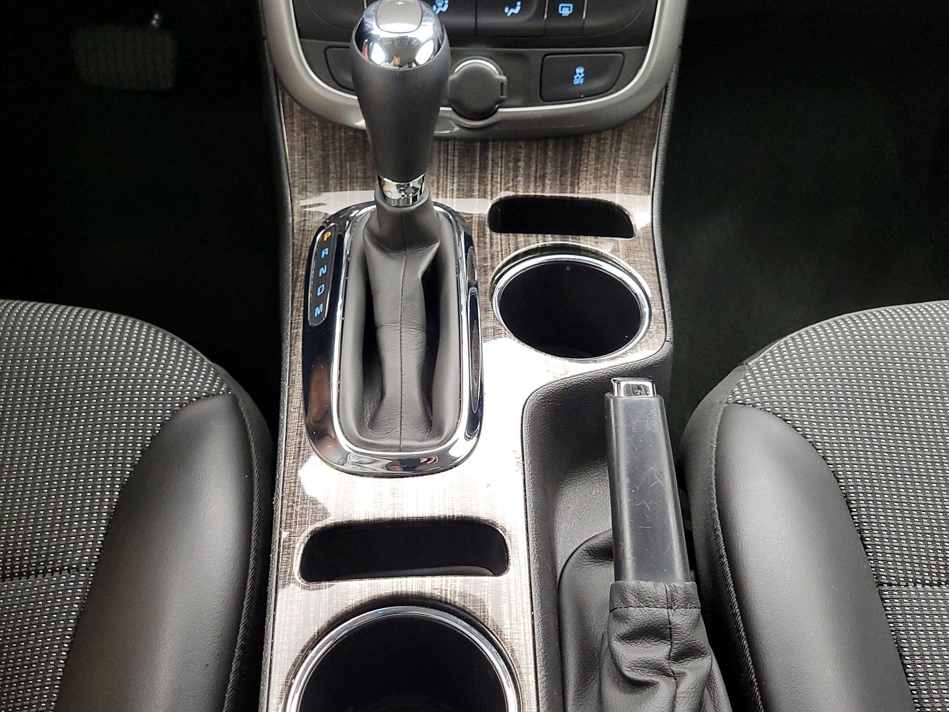 Thumbnail: 2016 Chevrolet Malibu - 17