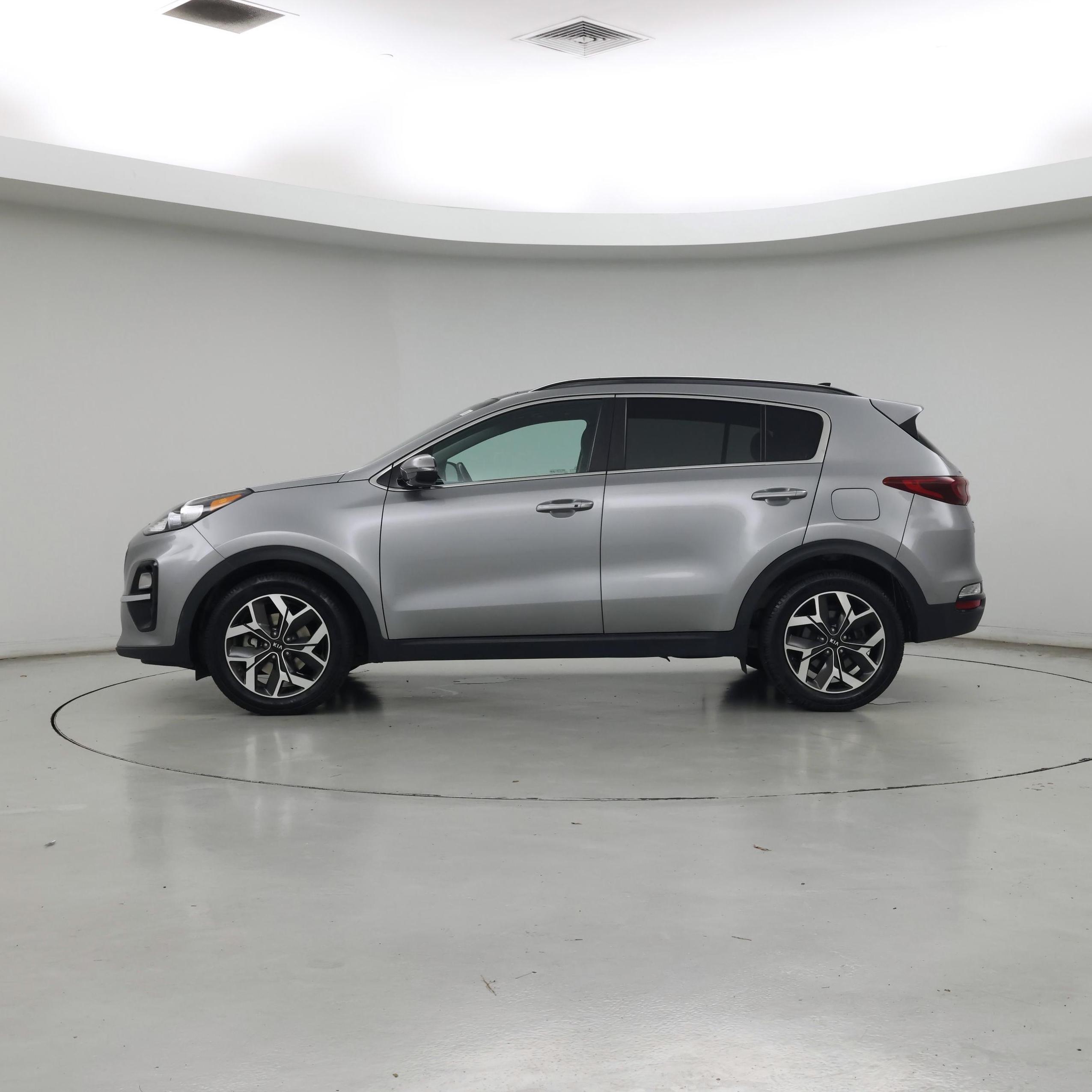 Thumbnail: 2022 Kia Sportage - 3