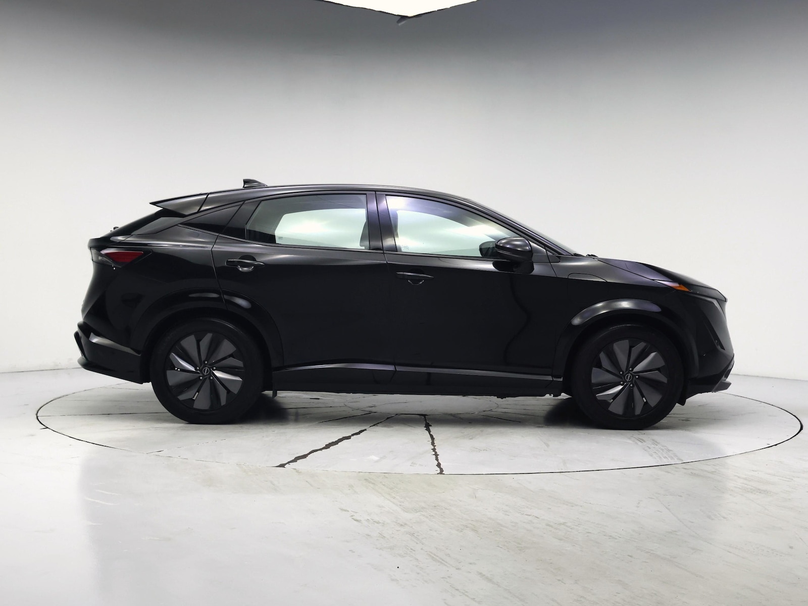 2023 Nissan Ariya Platinum+ - Photo 8