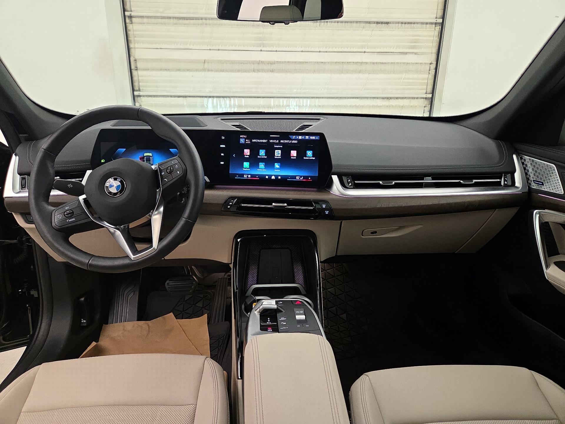 Thumbnail: 2025 BMW X1 - 9