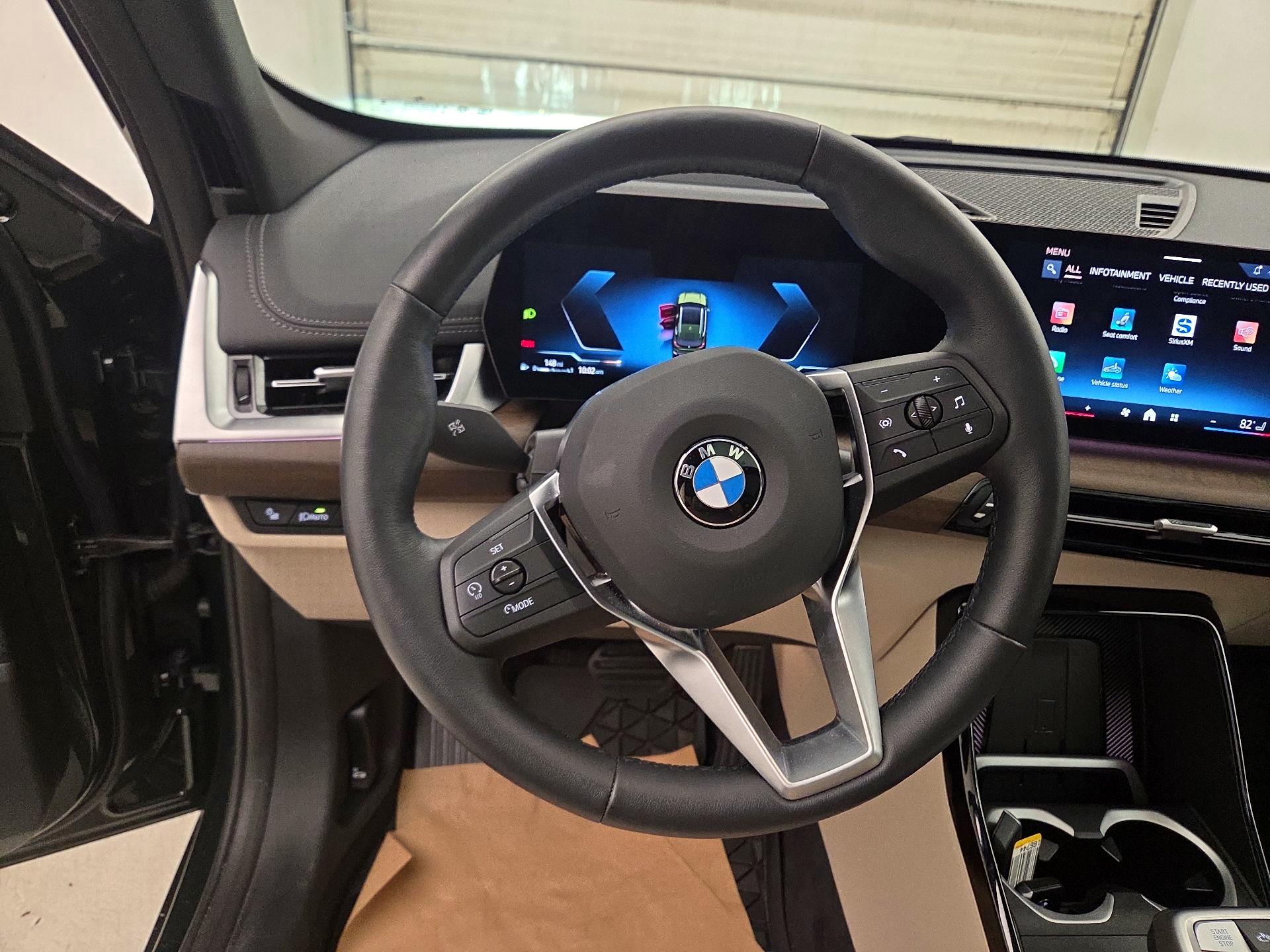 Thumbnail: 2025 BMW X1 - 10