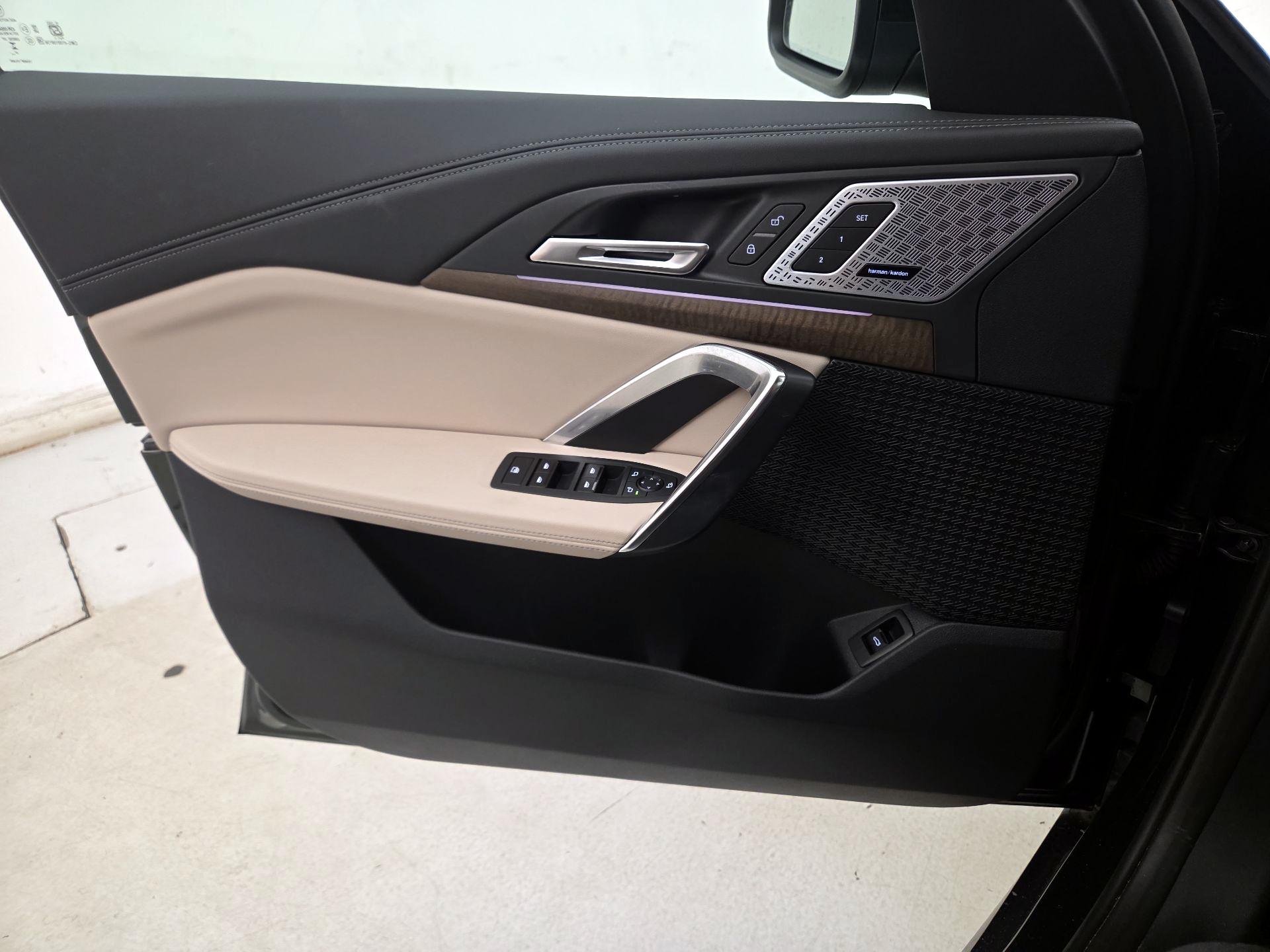 Thumbnail: 2025 BMW X1 - 12