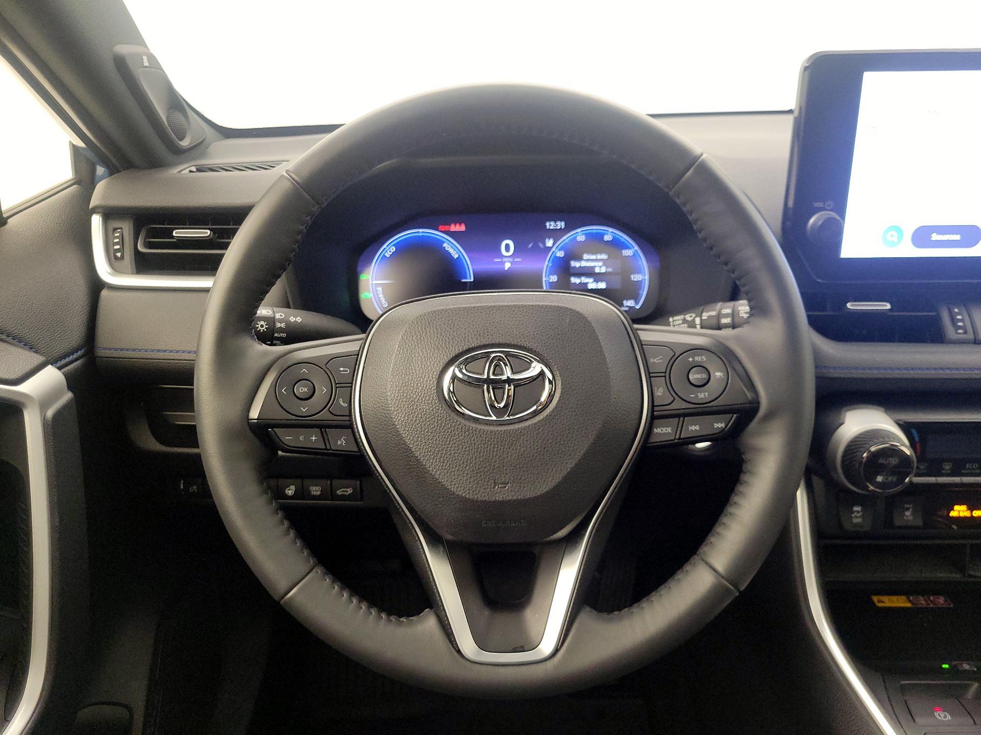 Thumbnail: 2024 Toyota RAV4 - 10