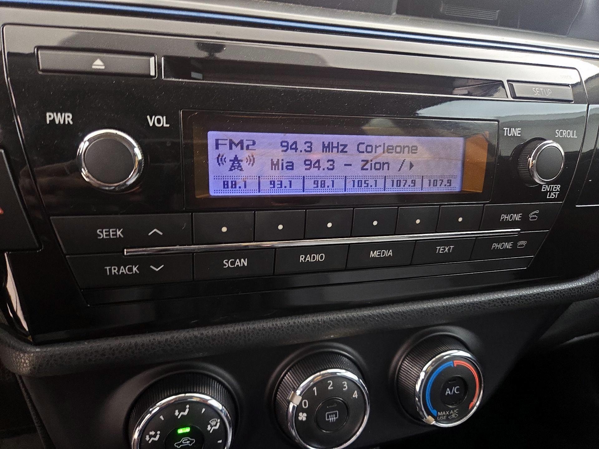 Thumbnail: 2014 Toyota Corolla - 14