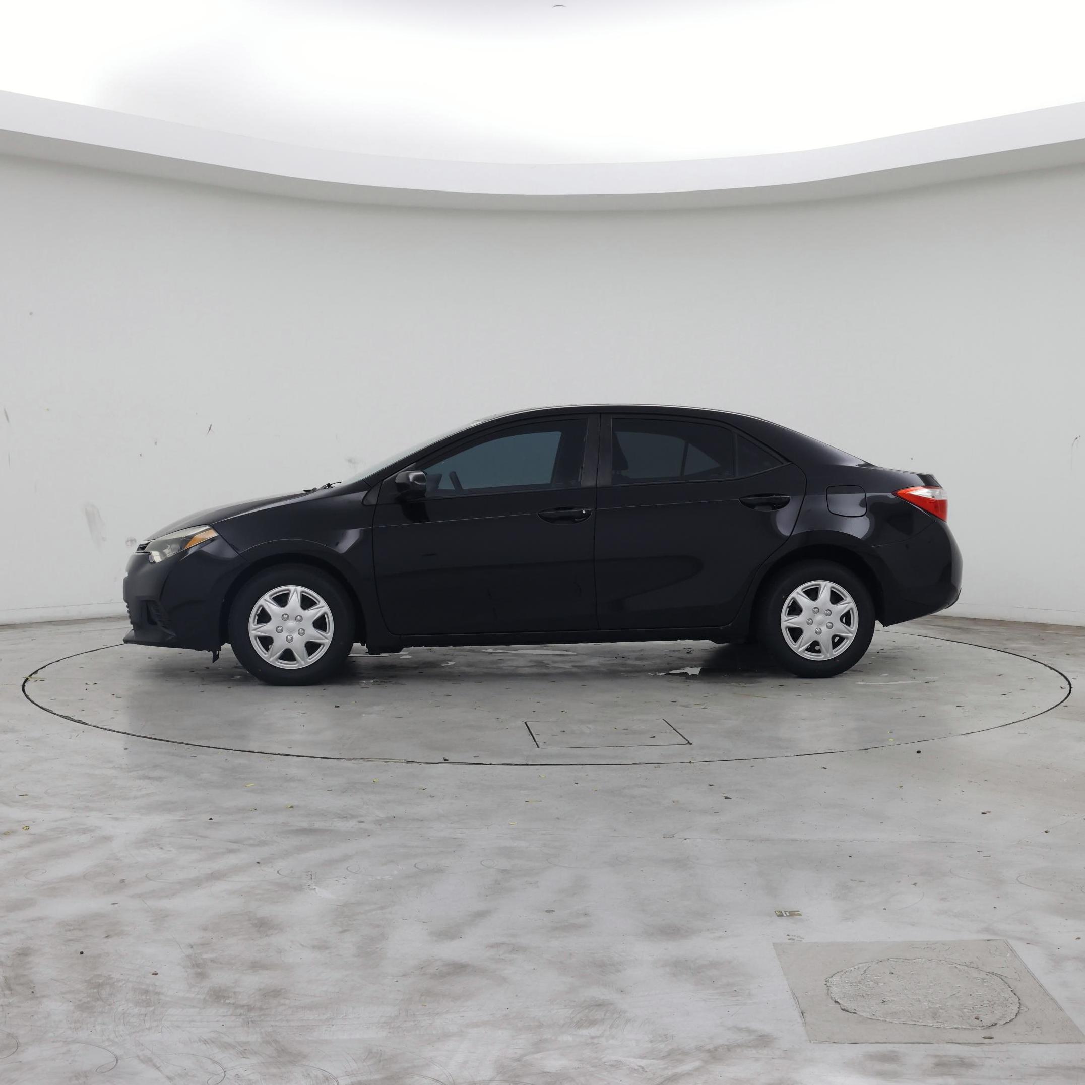 Thumbnail: 2014 Toyota Corolla - 3