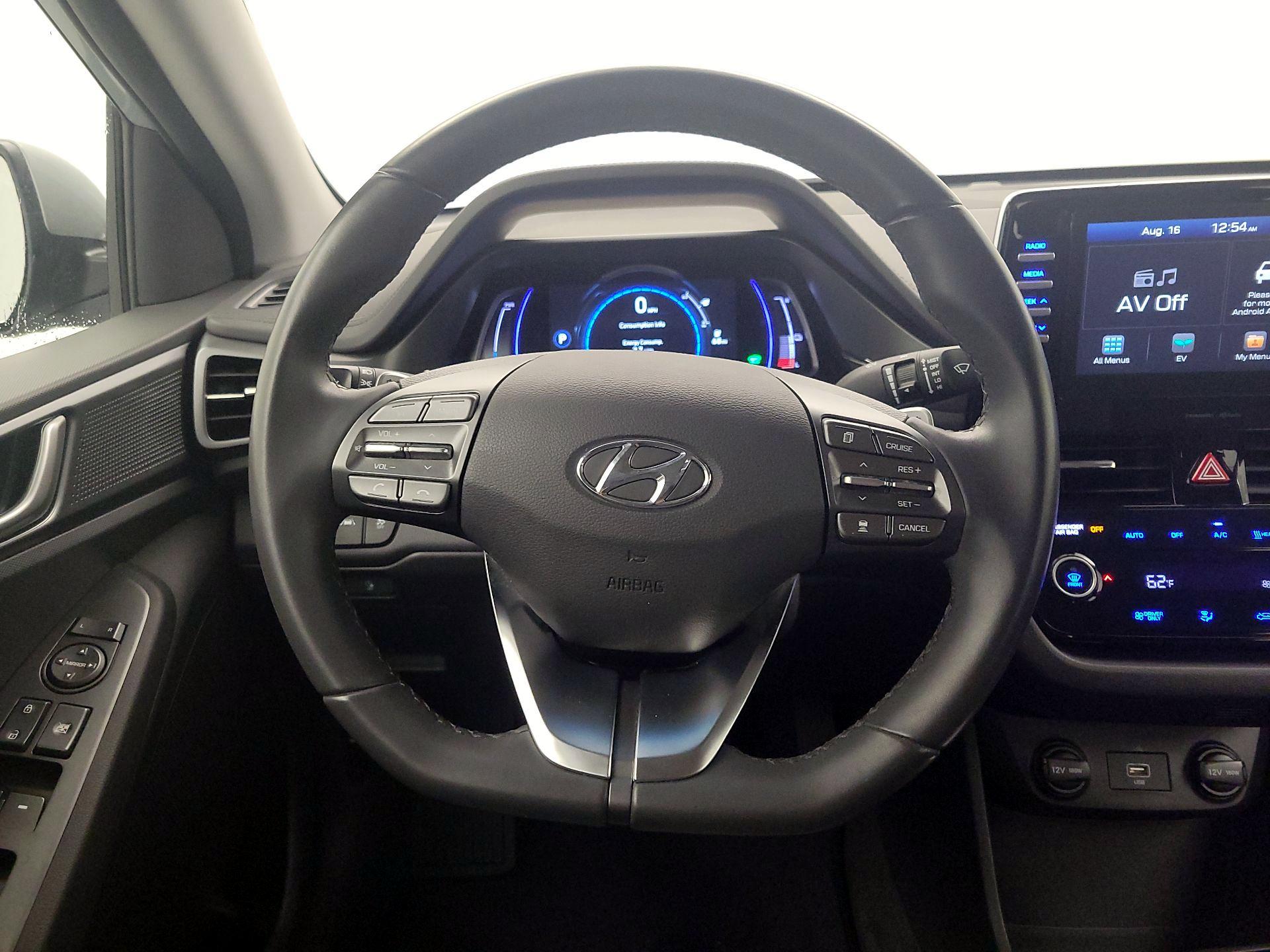Thumbnail: 2020 Hyundai Ioniq - 10
