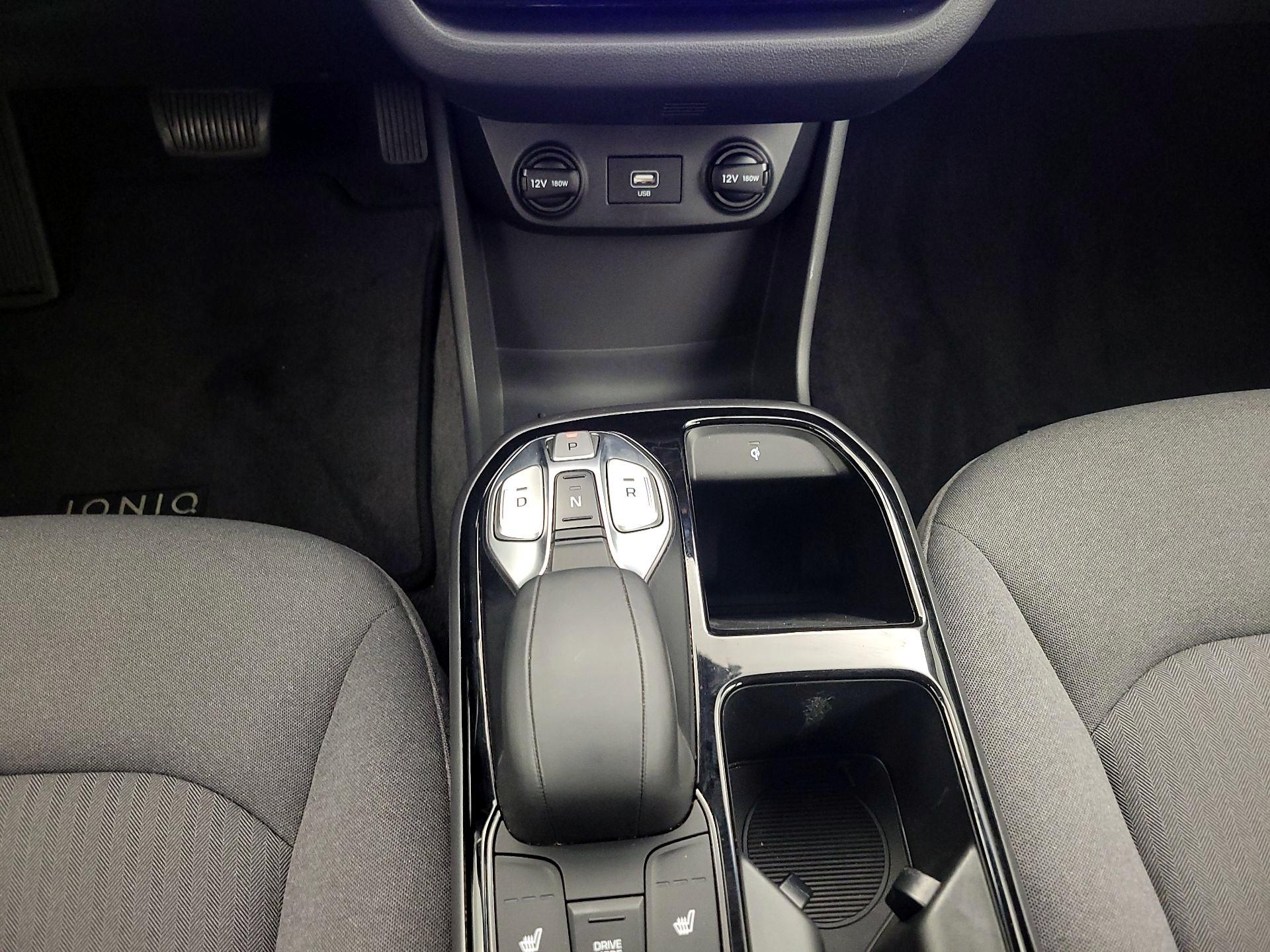 Thumbnail: 2020 Hyundai Ioniq - 17
