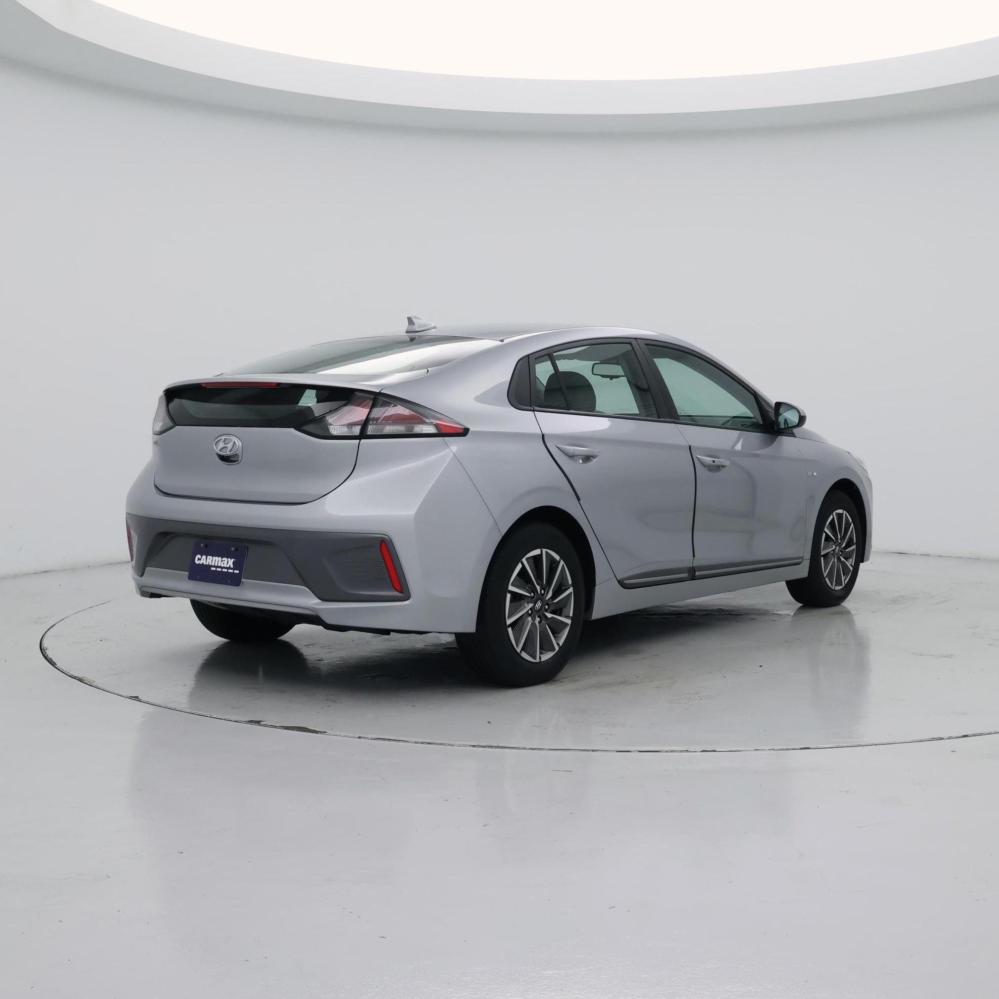 Thumbnail: 2020 Hyundai Ioniq - 8