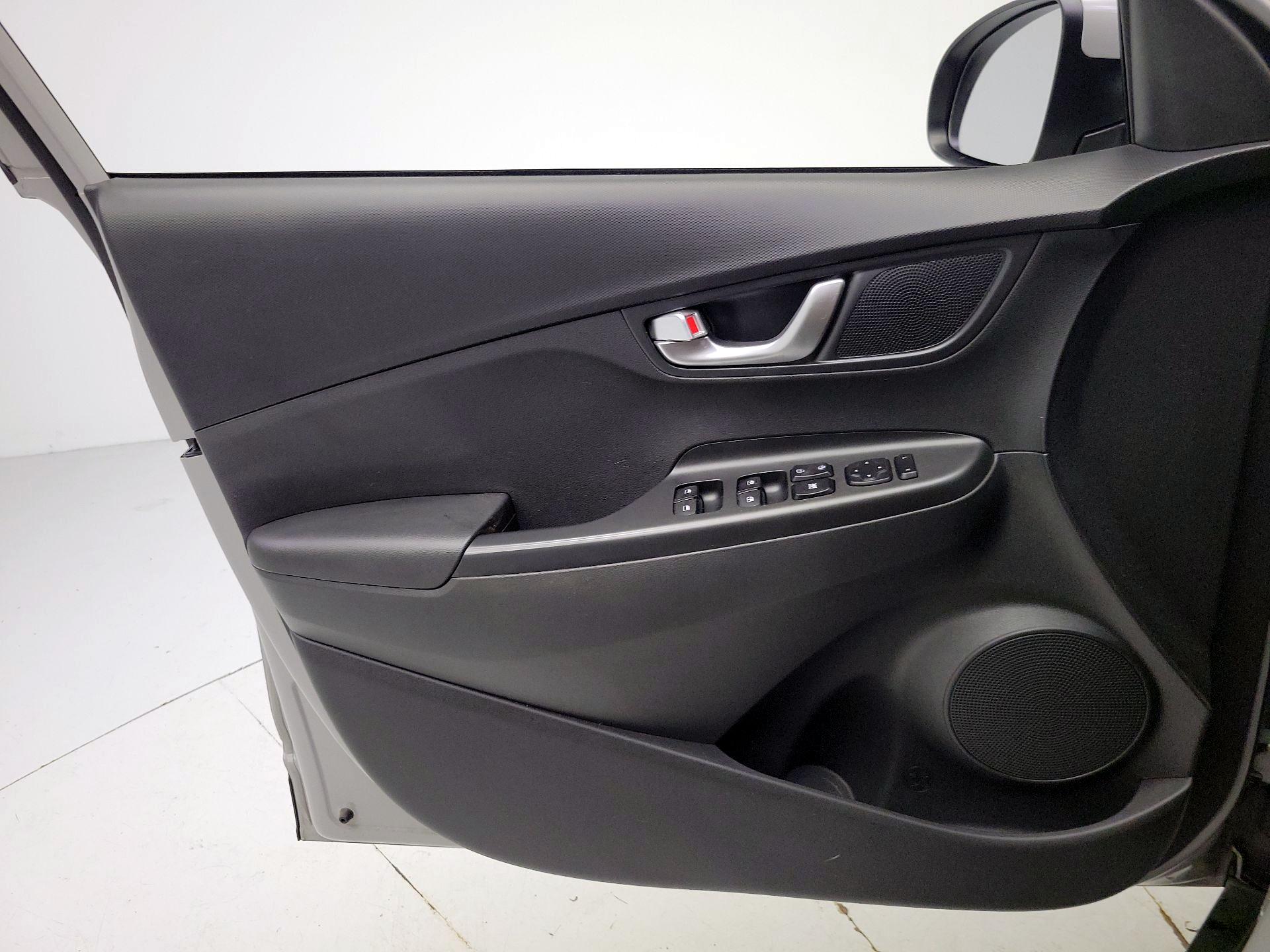 Thumbnail: 2022 Hyundai Kona - 12