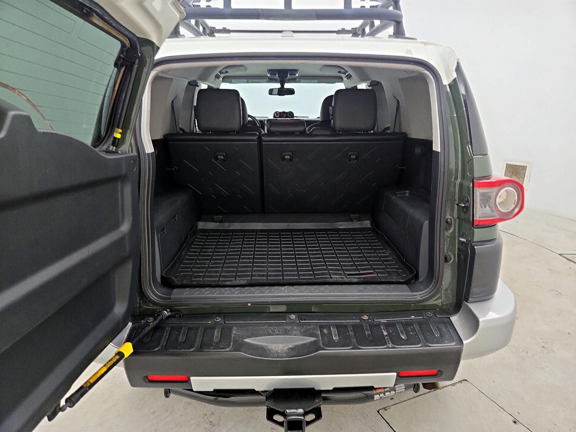 Thumbnail: 2014 Toyota FJ Cruiser - 20