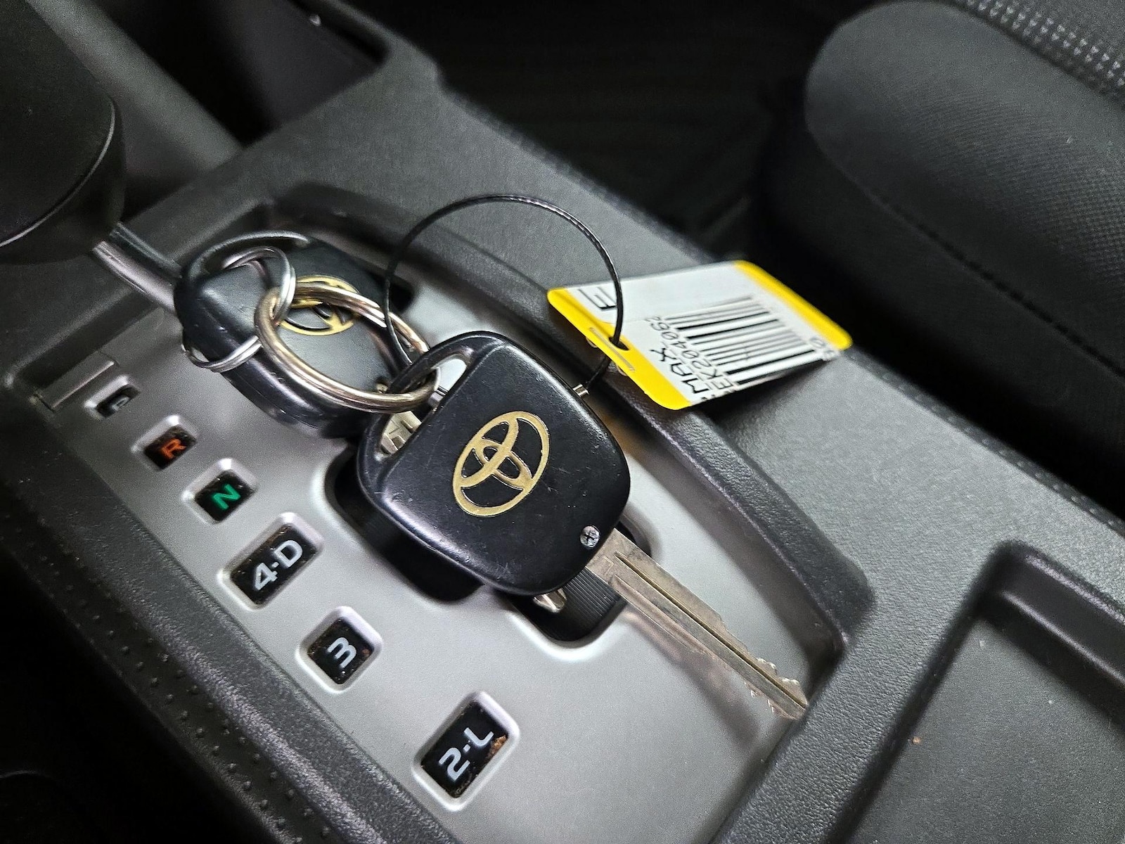 2014 Toyota FJ Cruiser Base - Photo 23