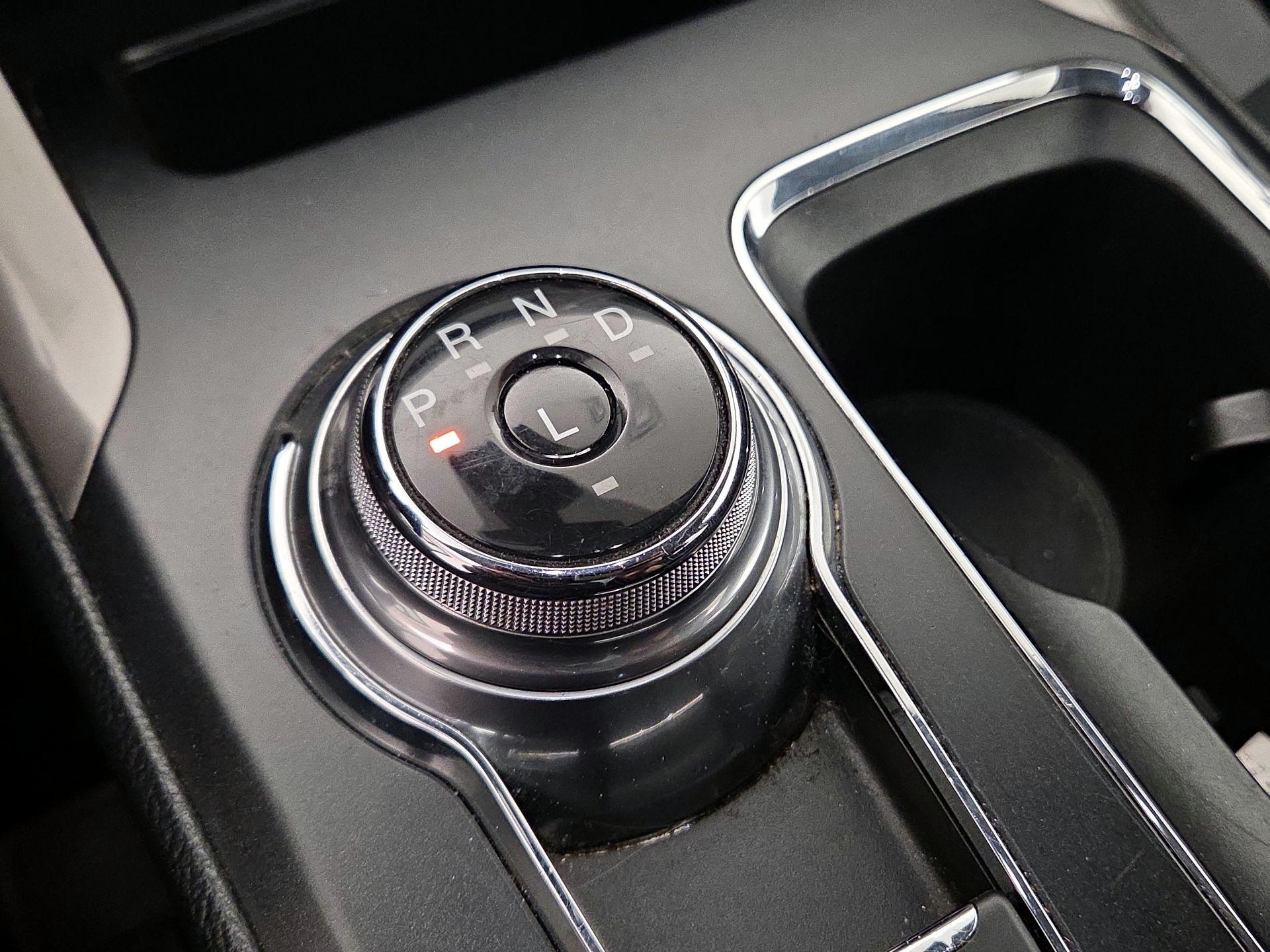 Thumbnail: 2019 Ford Fusion - 18