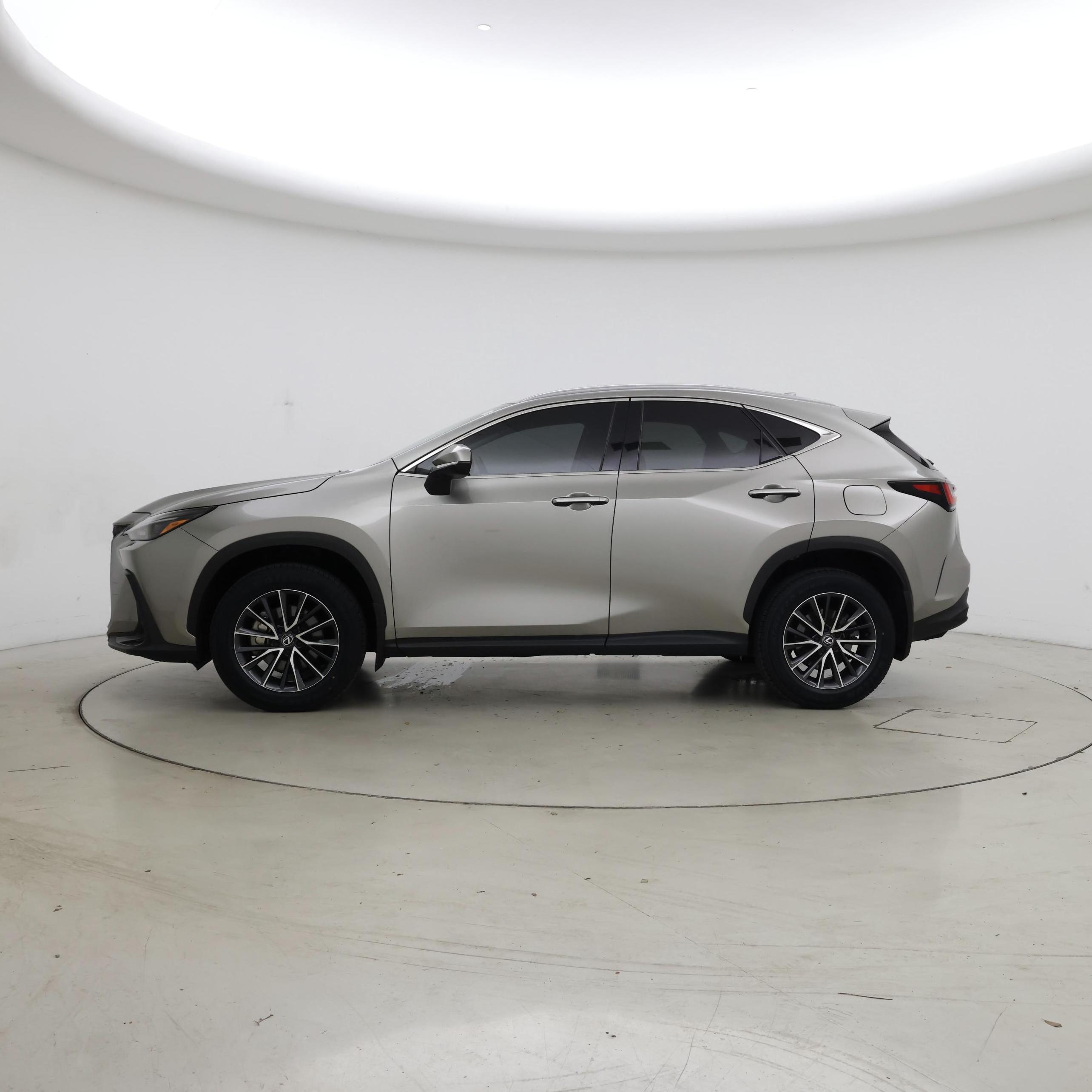 Thumbnail: 2024 Lexus NX - 3