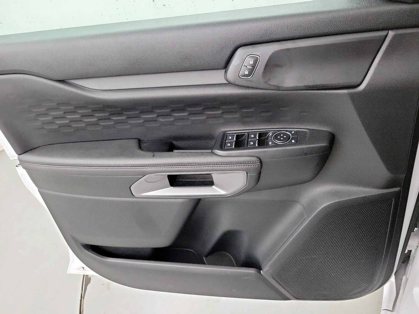 2025 Ford Ranger XLT - Photo 11