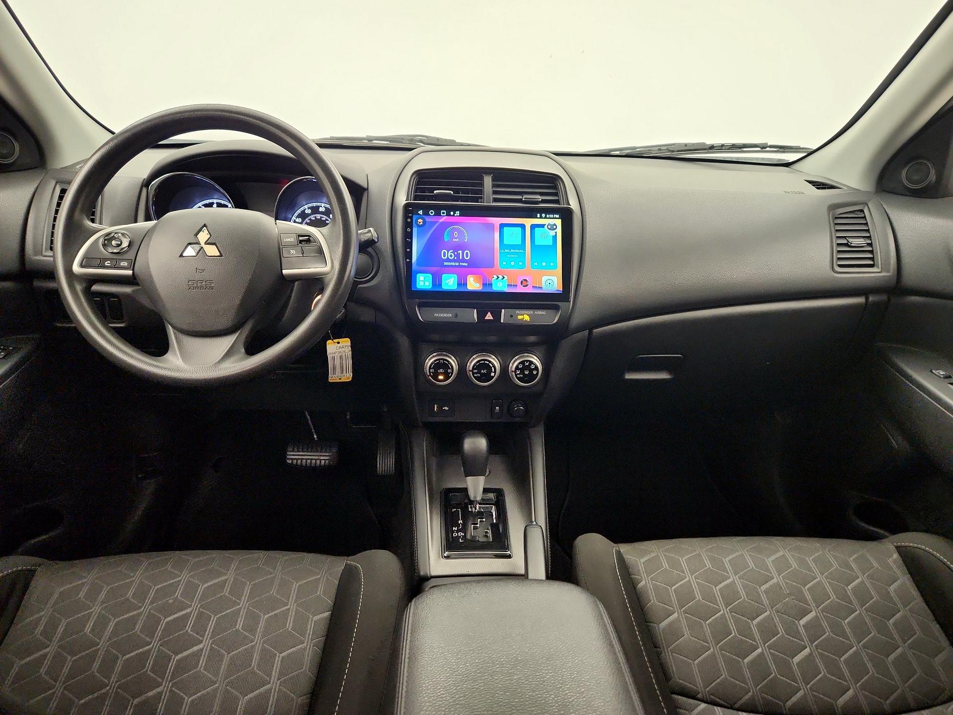 Thumbnail: 2020 Mitsubishi Outlander Sport - 9