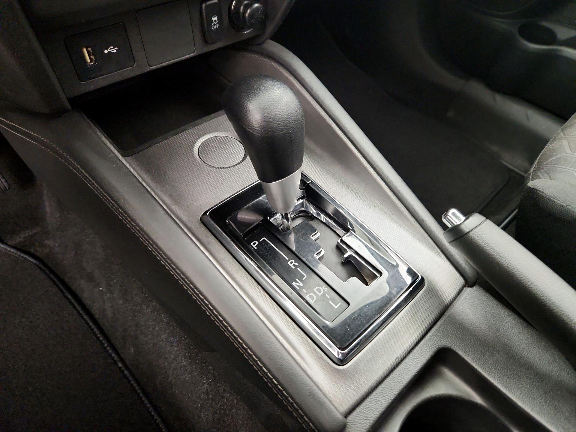 Thumbnail: 2020 Mitsubishi Outlander Sport - 16