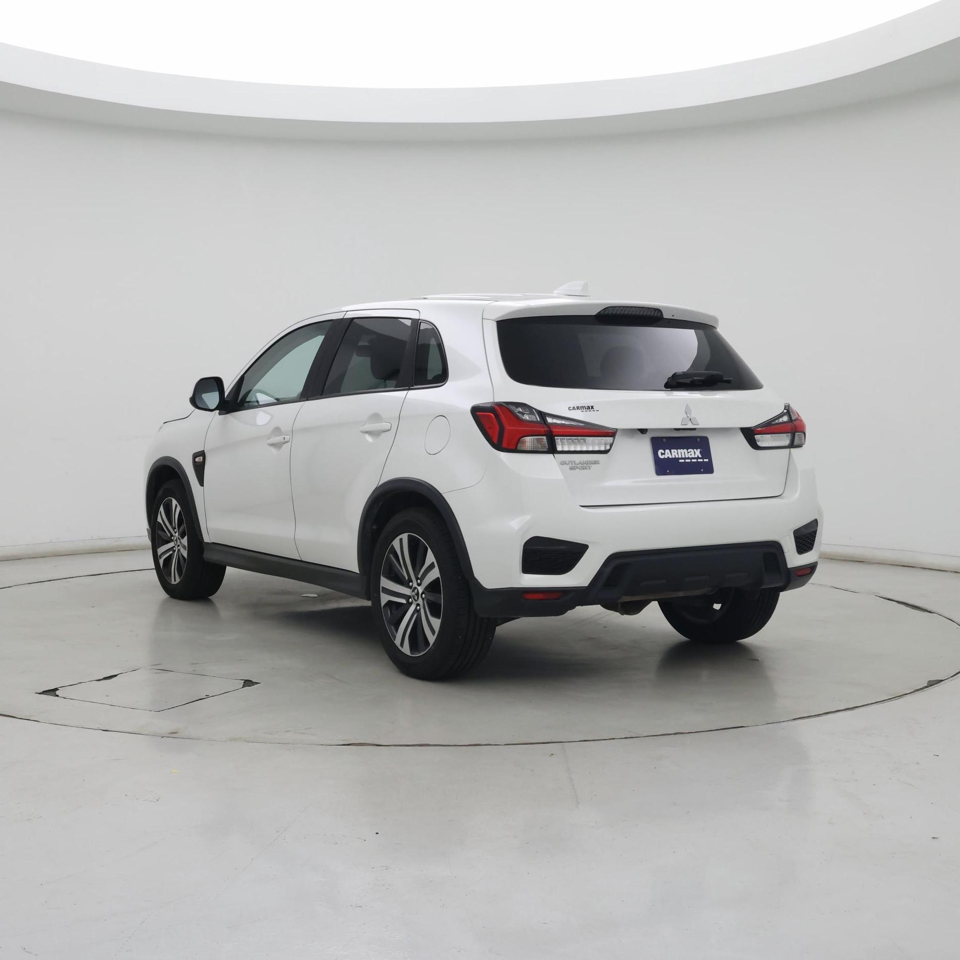 Thumbnail: 2020 Mitsubishi Outlander Sport - 2