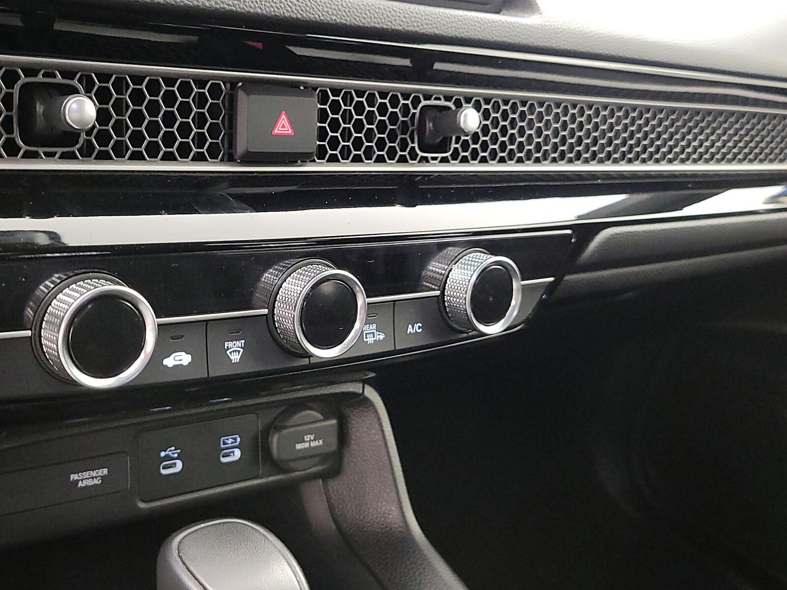 2025 Honda Civic Sport - Photo 17