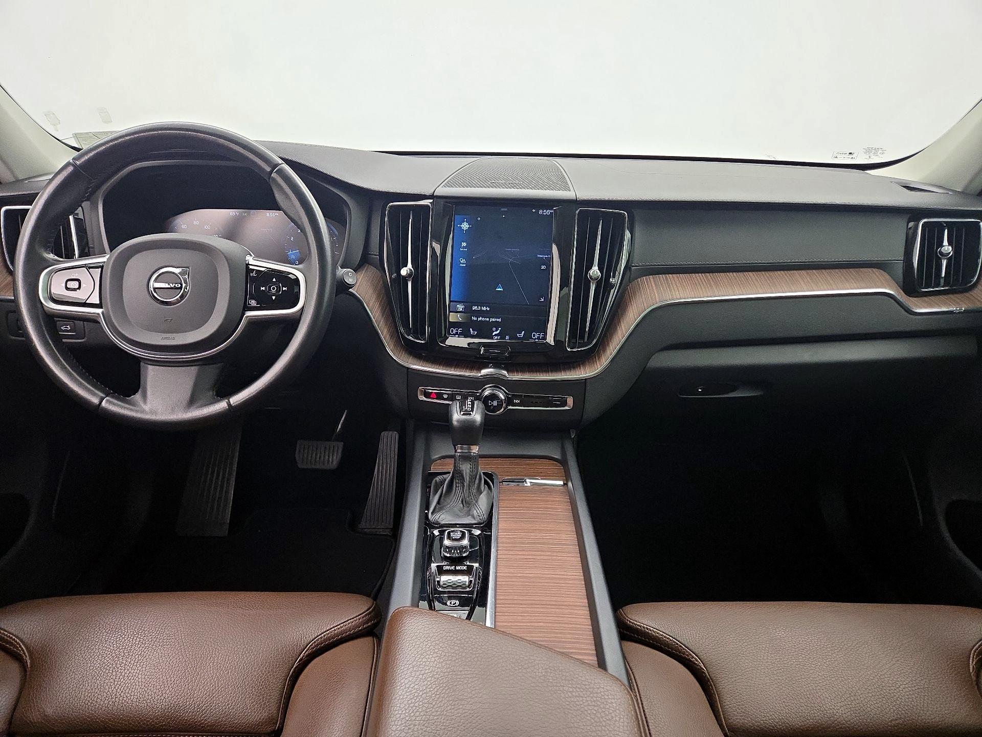 Thumbnail: 2020 Volvo XC60 - 9