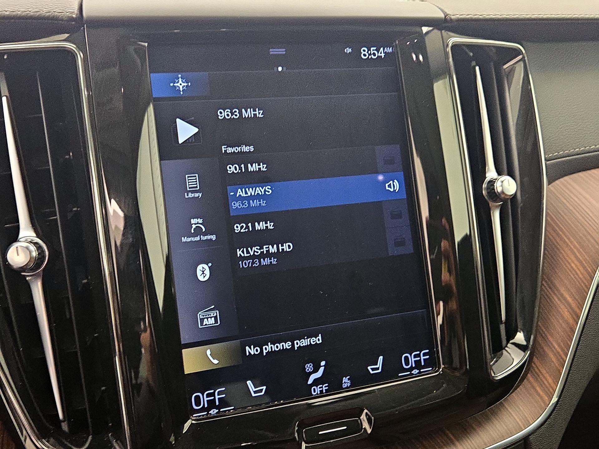 Thumbnail: 2020 Volvo XC60 - 16