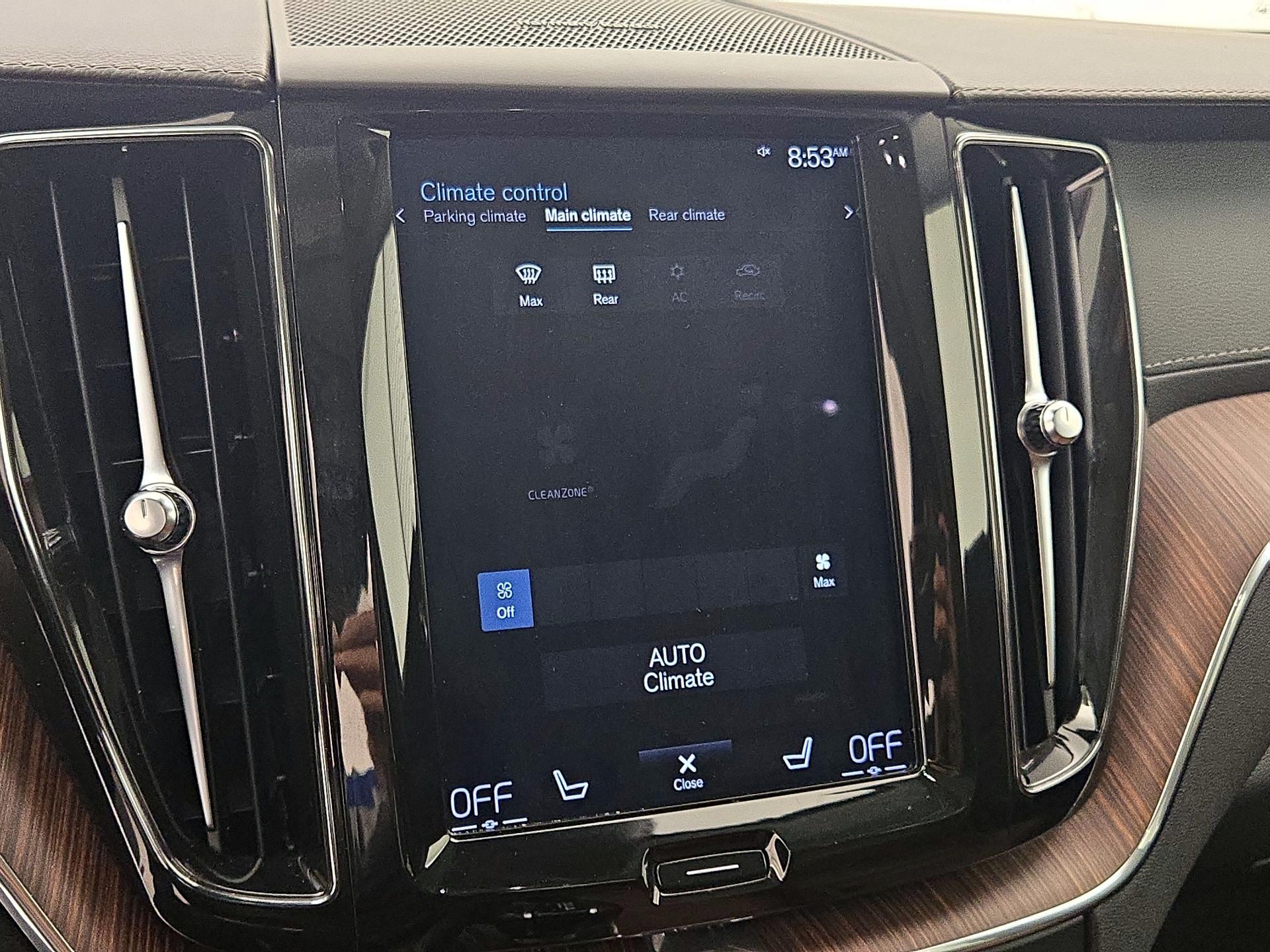 Thumbnail: 2020 Volvo XC60 - 17