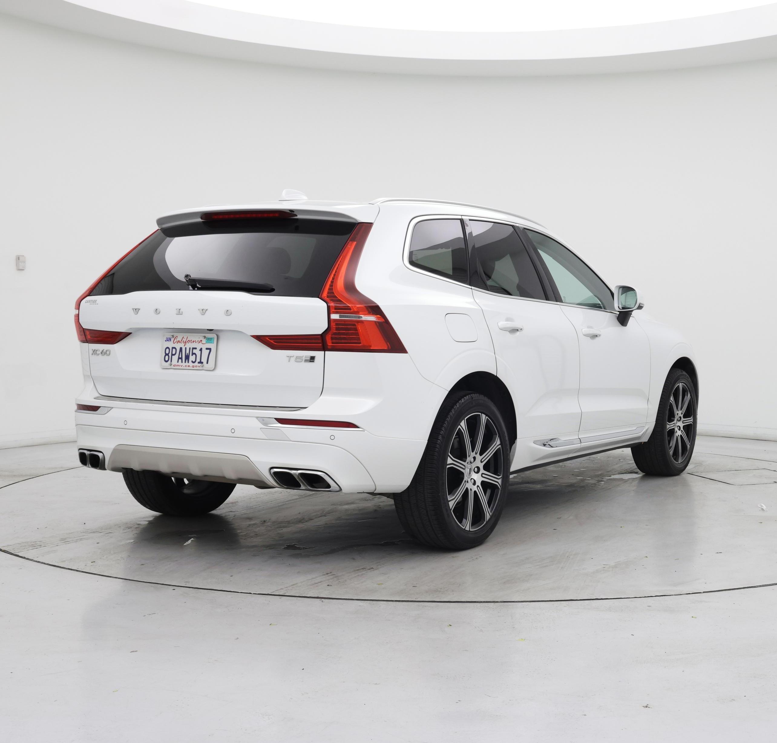 Thumbnail: 2020 Volvo XC60 - 8