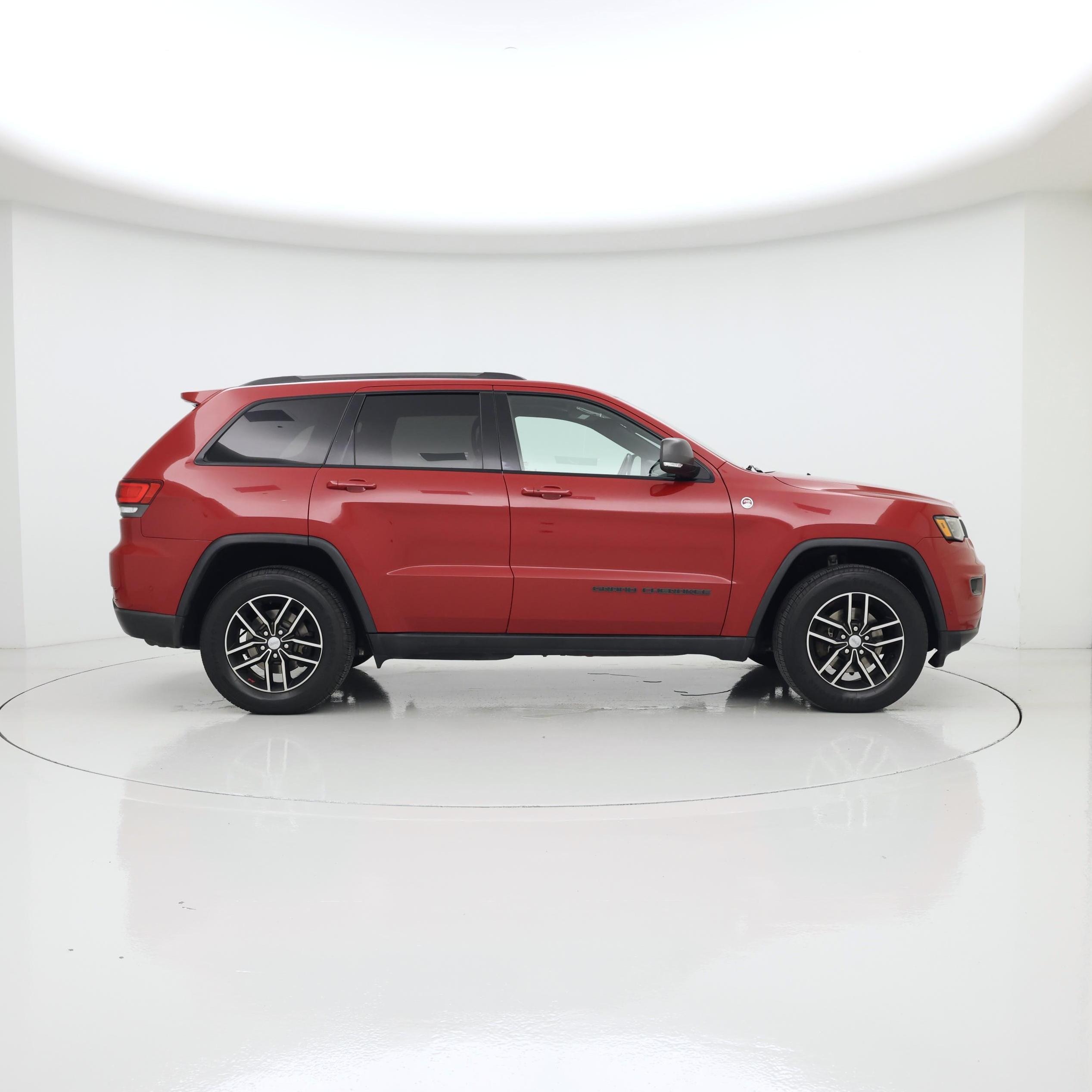 Thumbnail: 2017 Jeep Grand Cherokee - 7