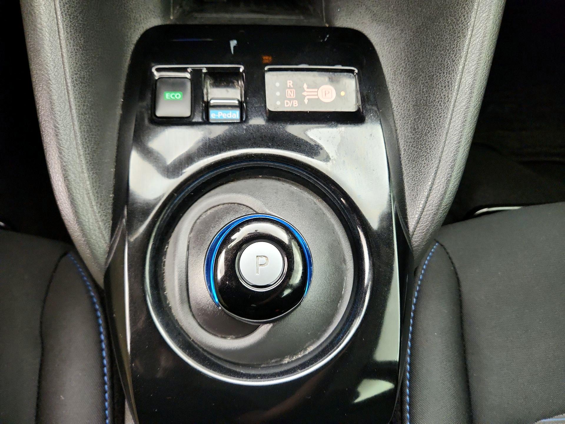 Thumbnail: 2019 Nissan Leaf - 18