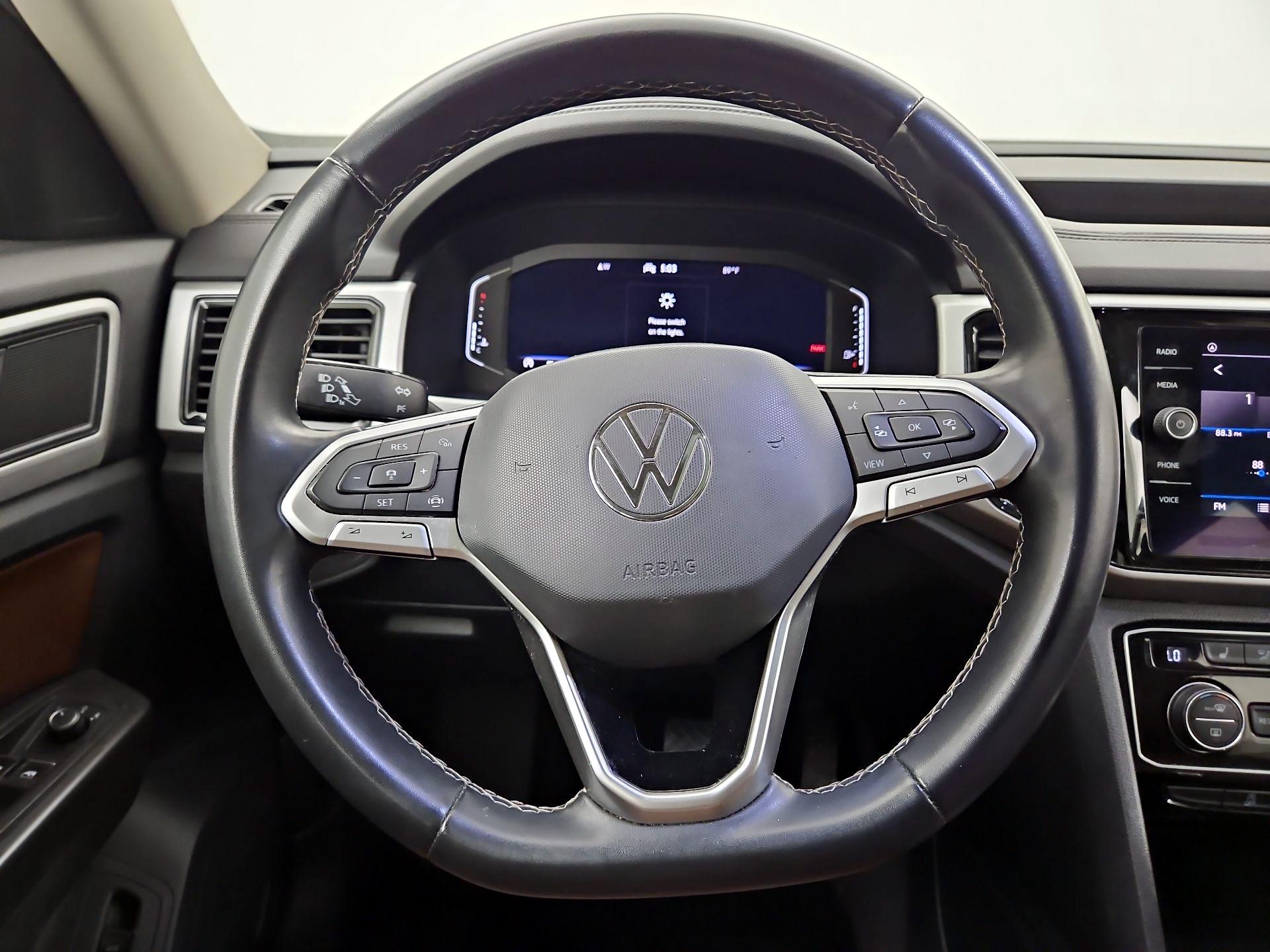 Thumbnail: 2022 Volkswagen Atlas - 10