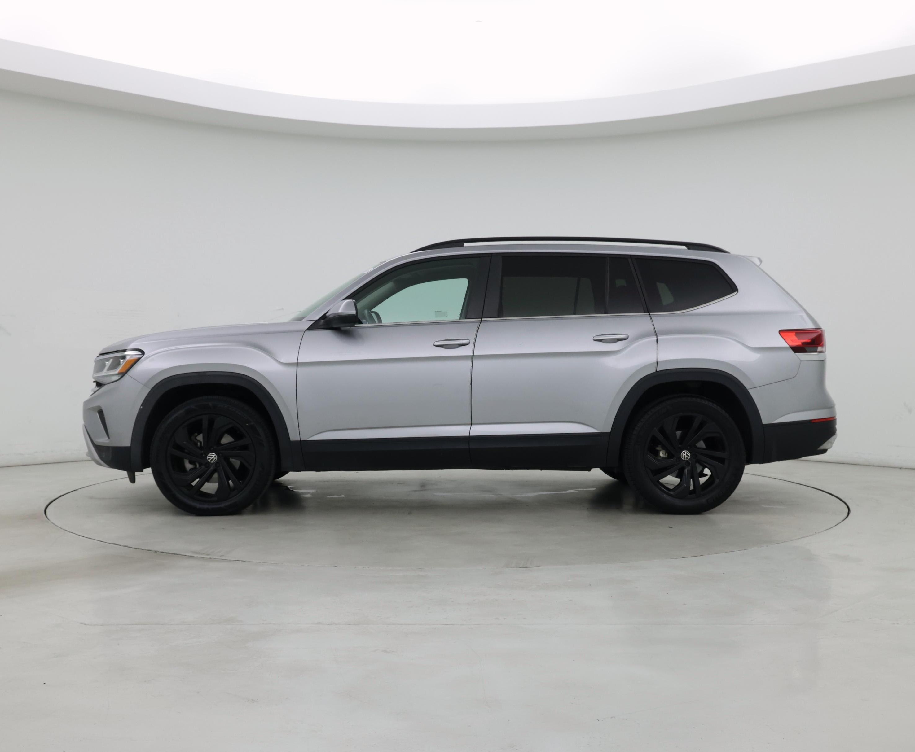 Thumbnail: 2022 Volkswagen Atlas - 3