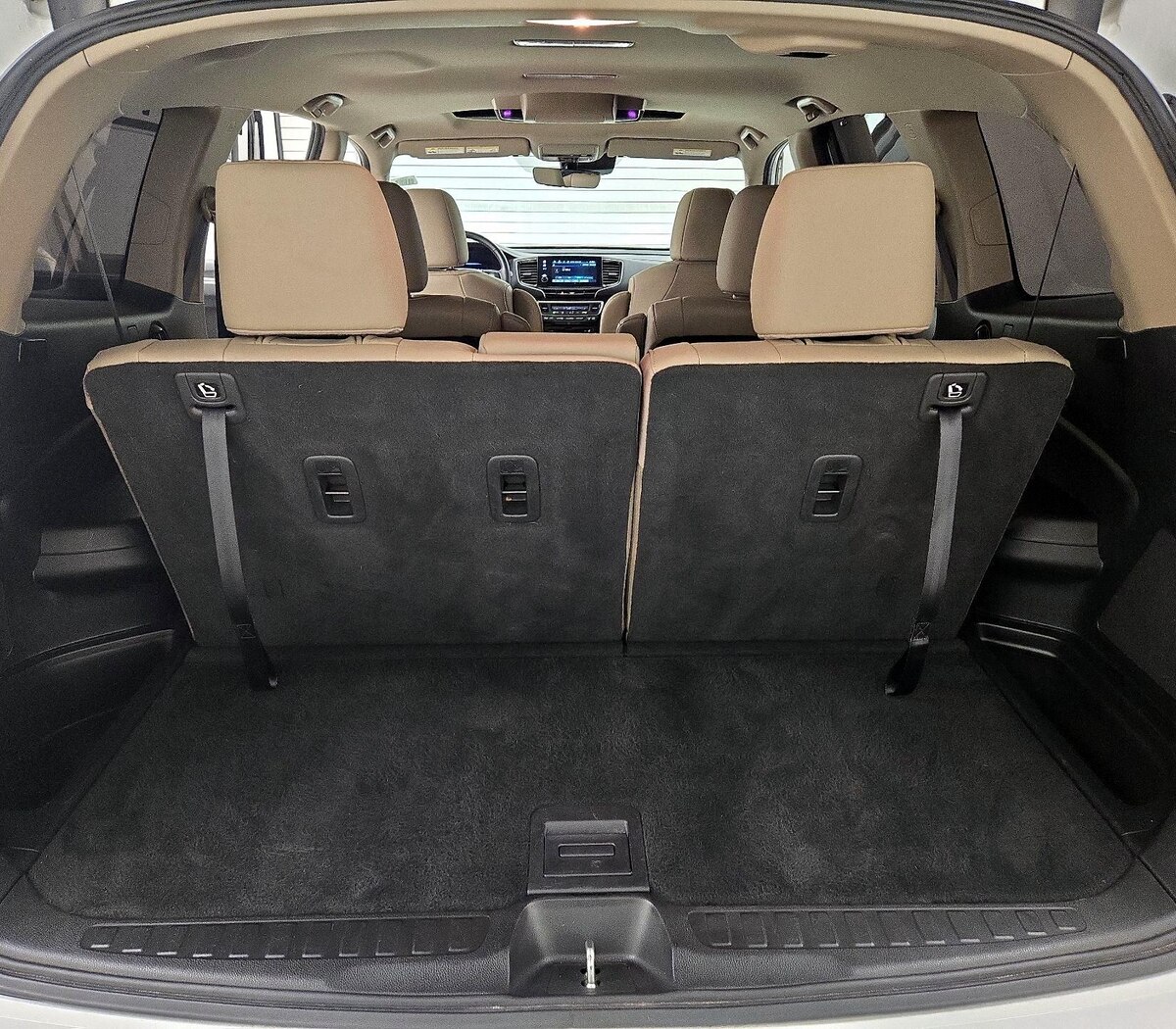 Trunk/Cargo (Seats Up)