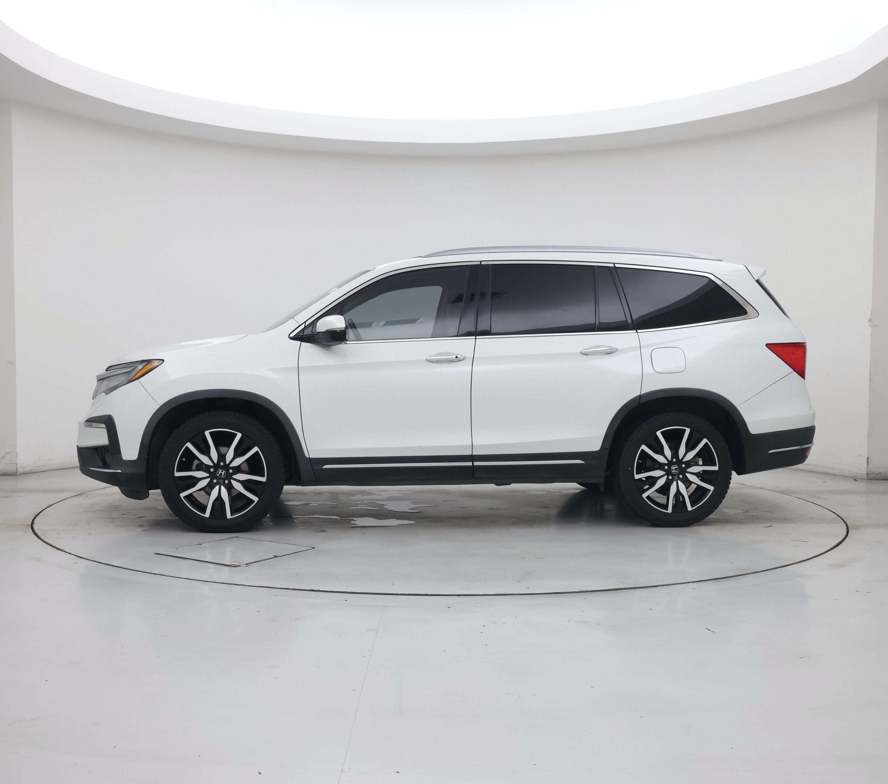 Thumbnail: 2020 Honda Pilot - 3