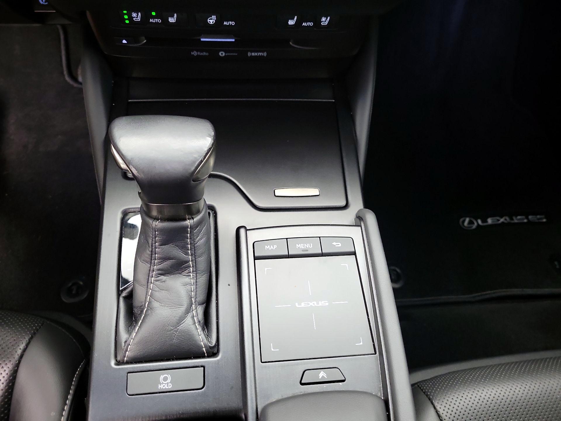 Thumbnail: 2019 Lexus ES - 18