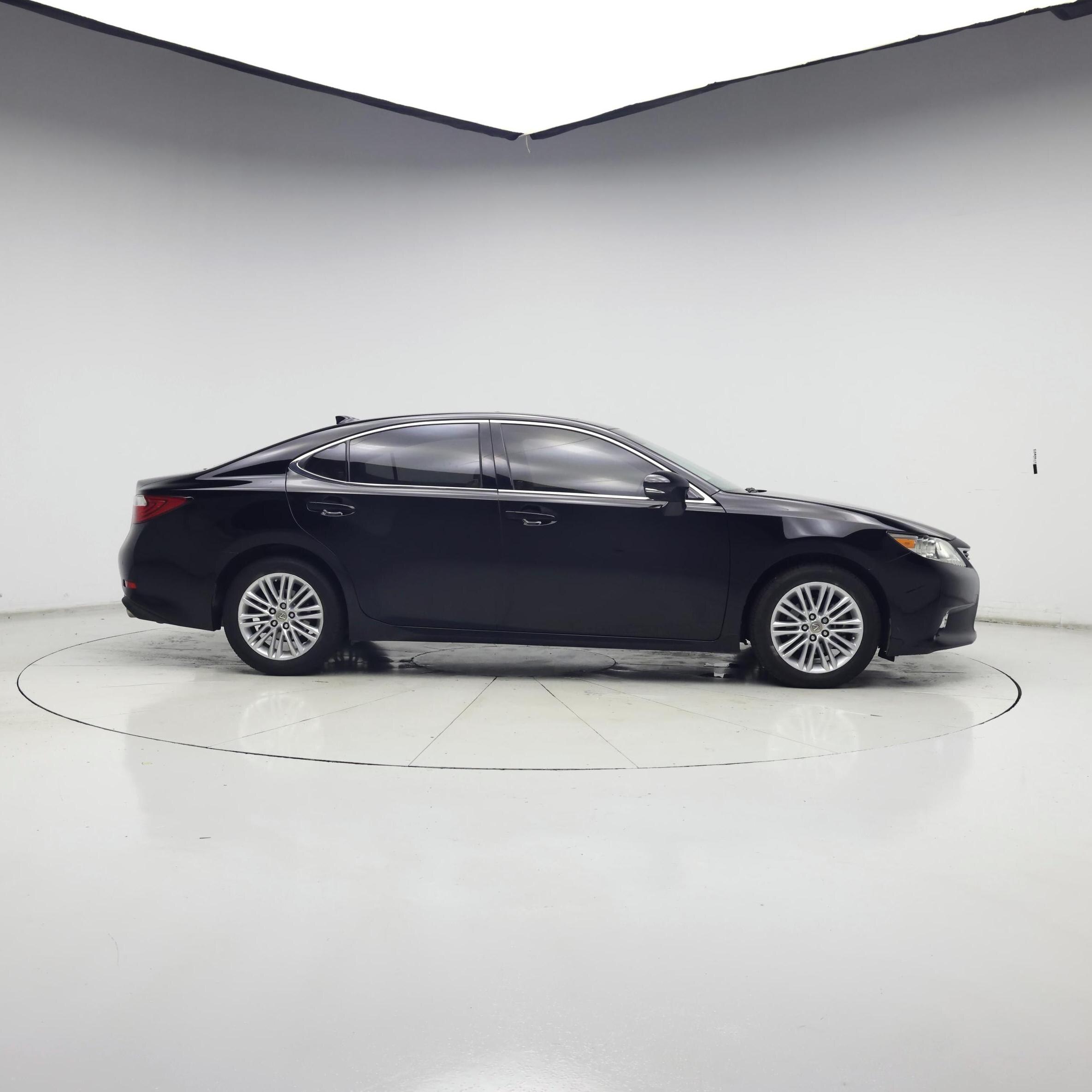 Thumbnail: 2015 Lexus ES - 7