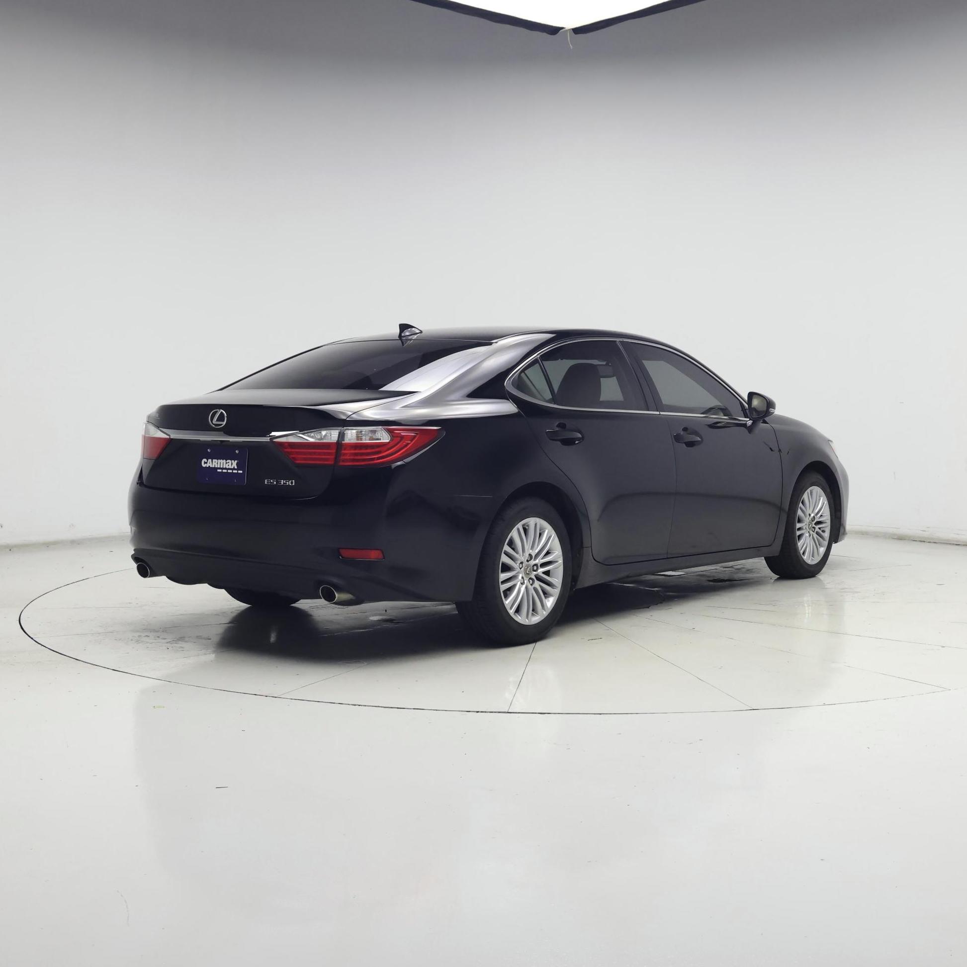 Thumbnail: 2015 Lexus ES - 8