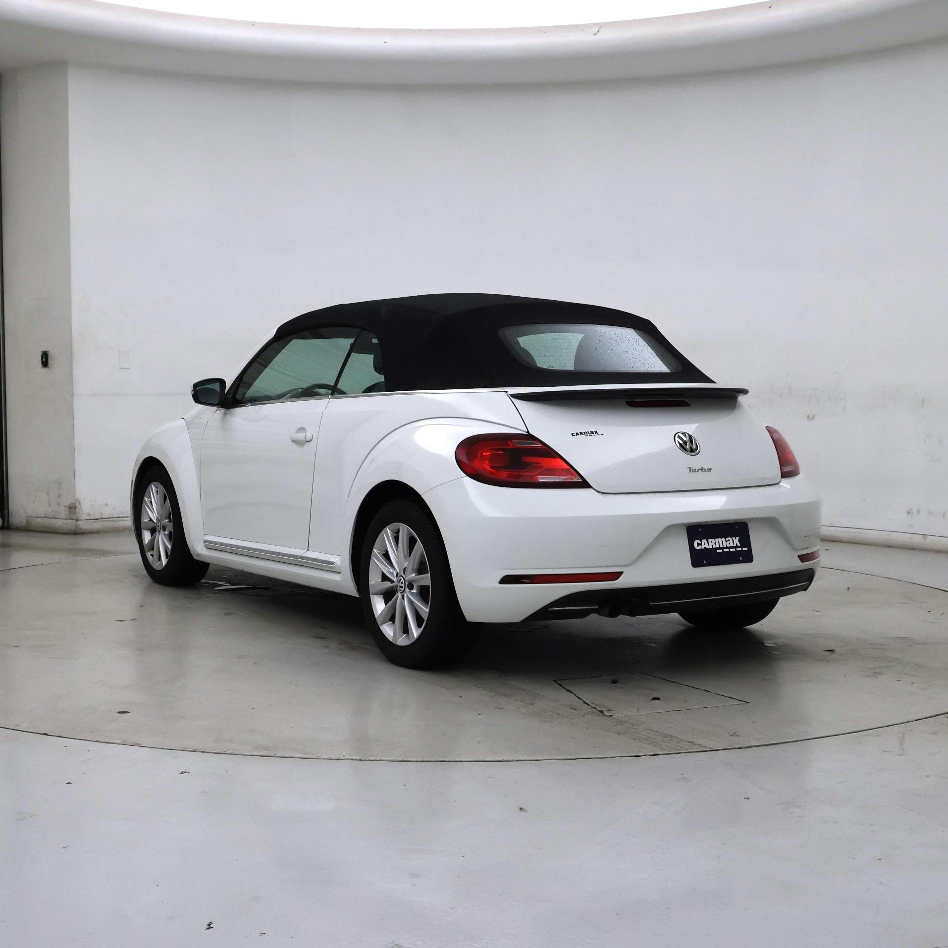 Thumbnail: 2019 Volkswagen Beetle - 2