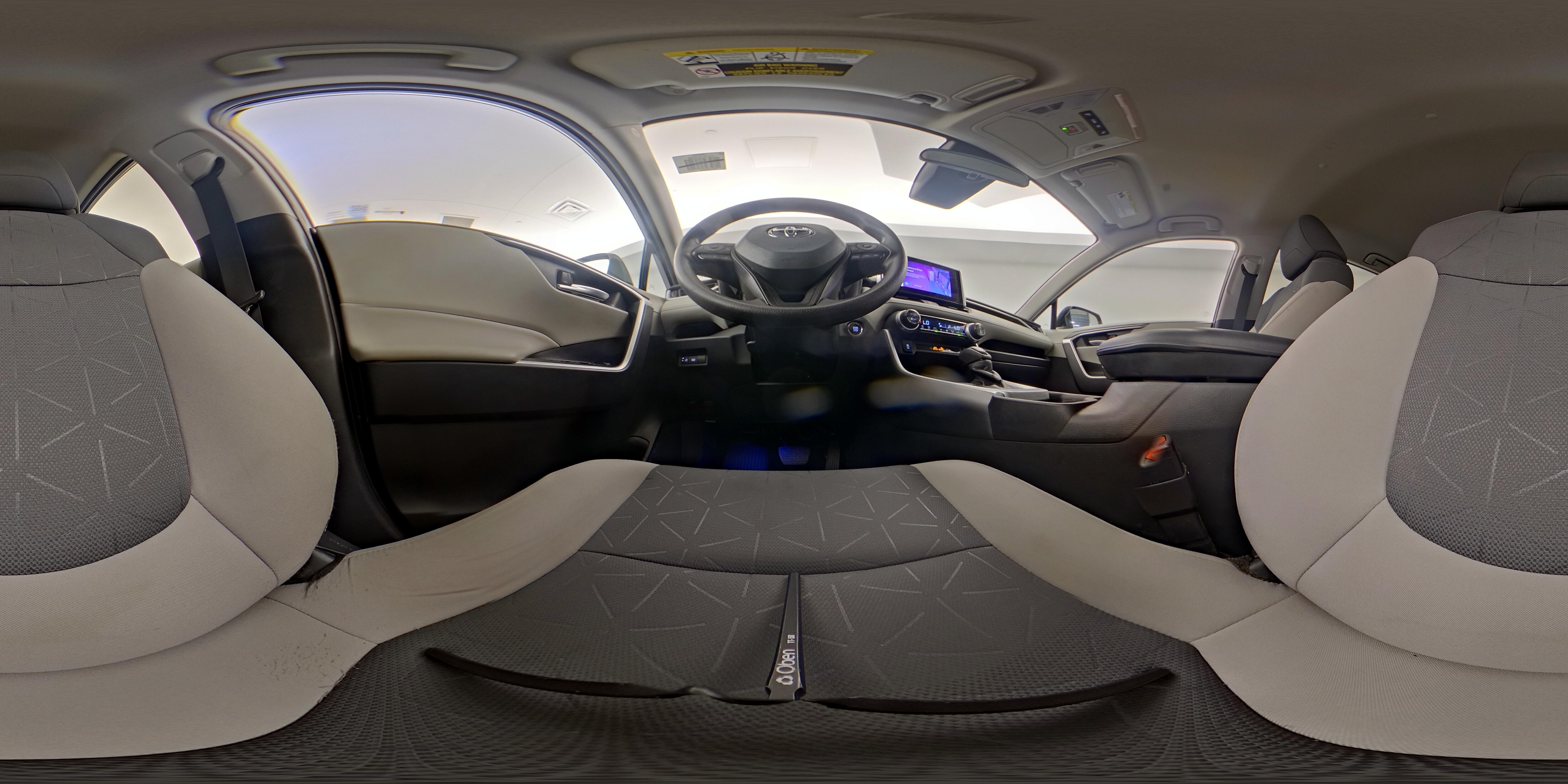 2024 Toyota RAV4 XLE - Photo 24