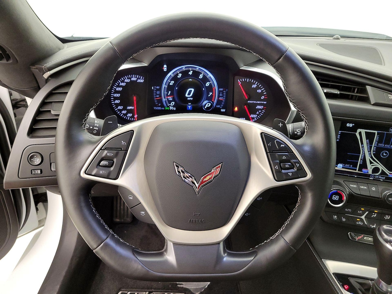 2016 Chevrolet Corvette 3LT - Photo 11