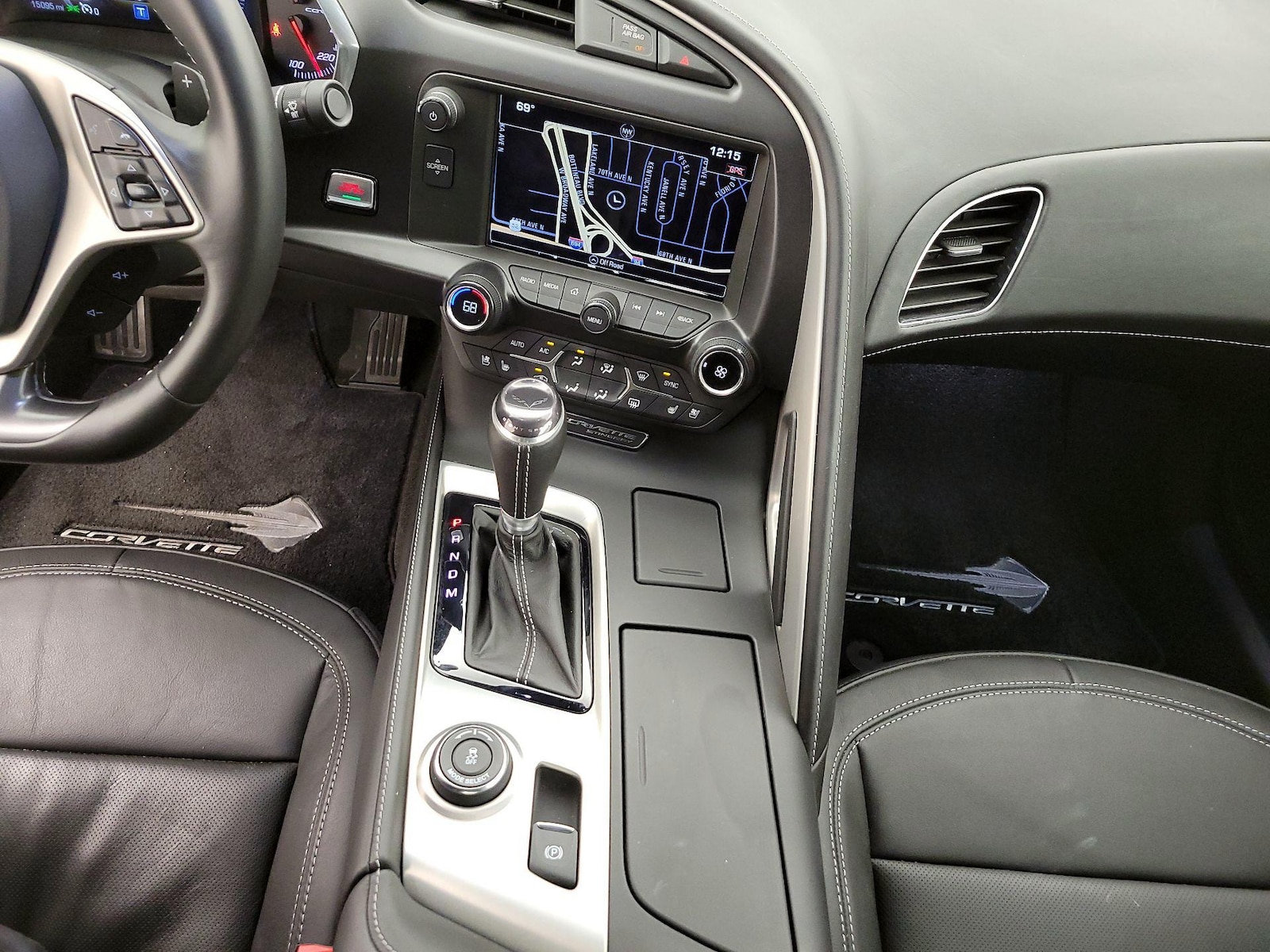 2016 Chevrolet Corvette 3LT - Photo 19