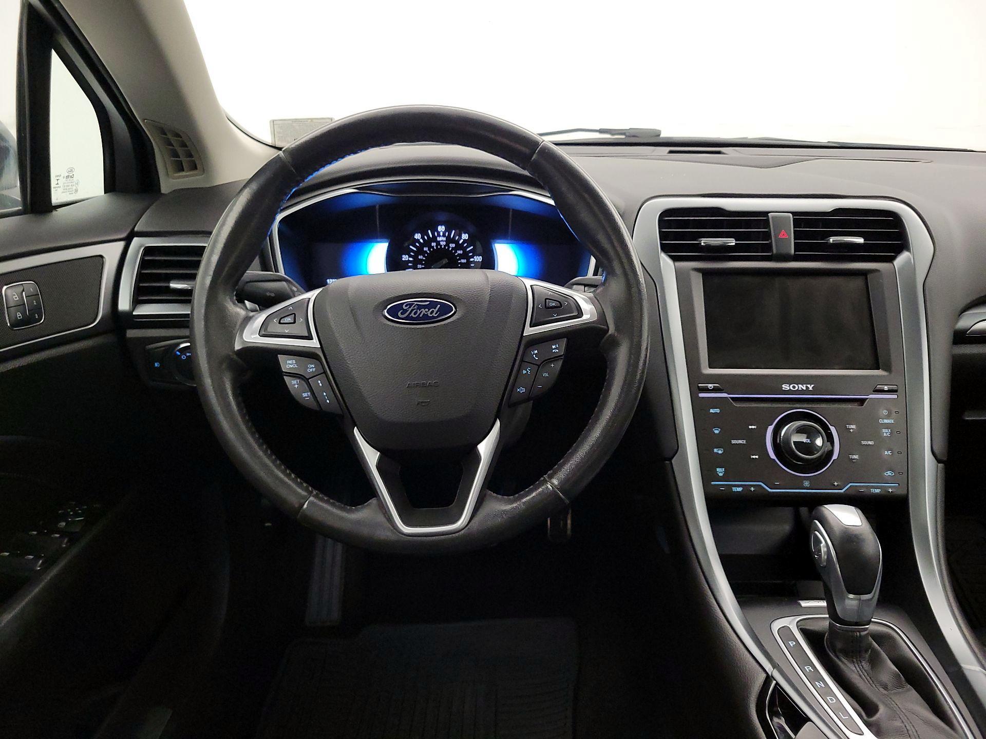 Thumbnail: 2015 Ford Fusion - 10