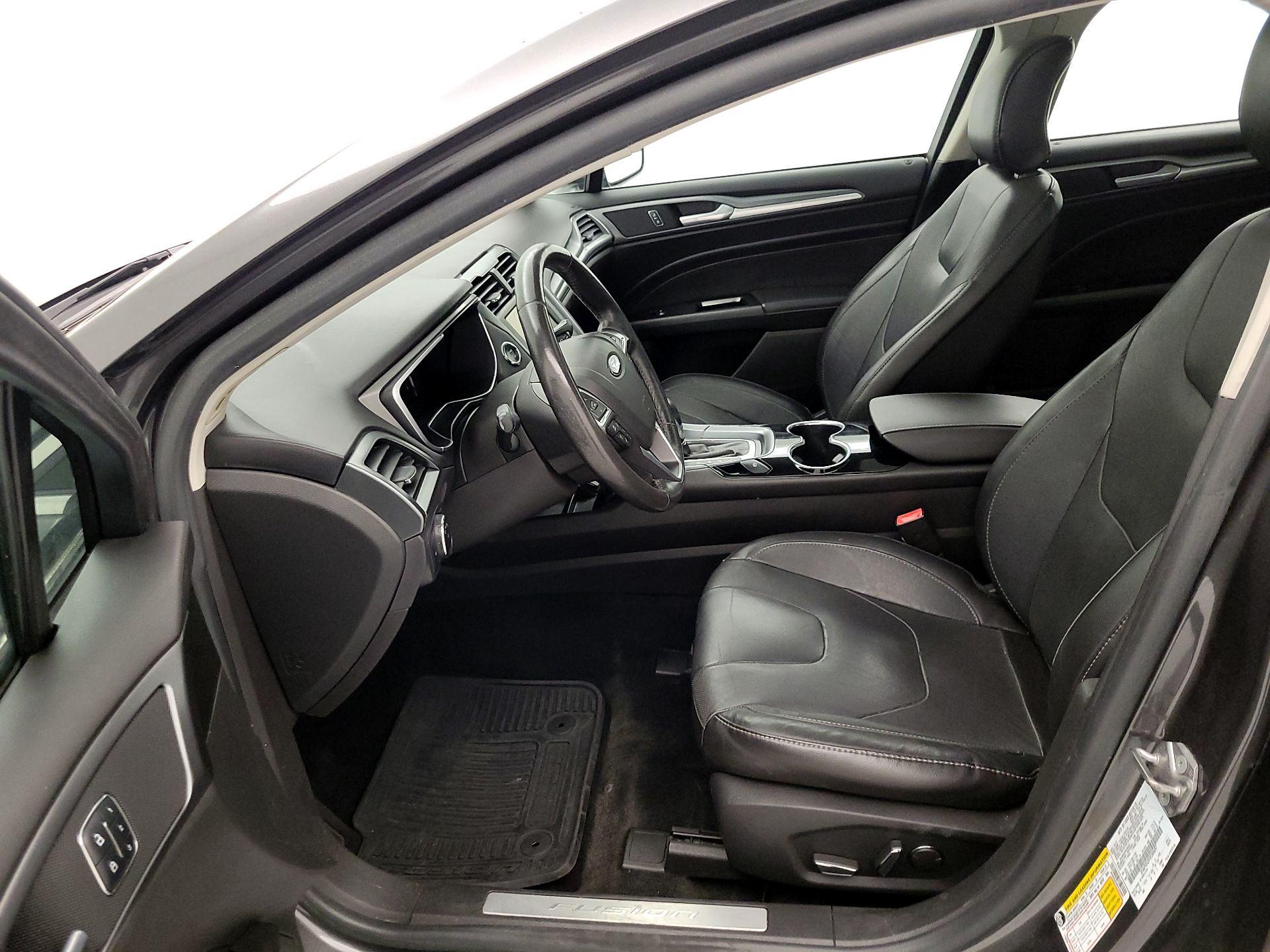 Thumbnail: 2015 Ford Fusion - 11