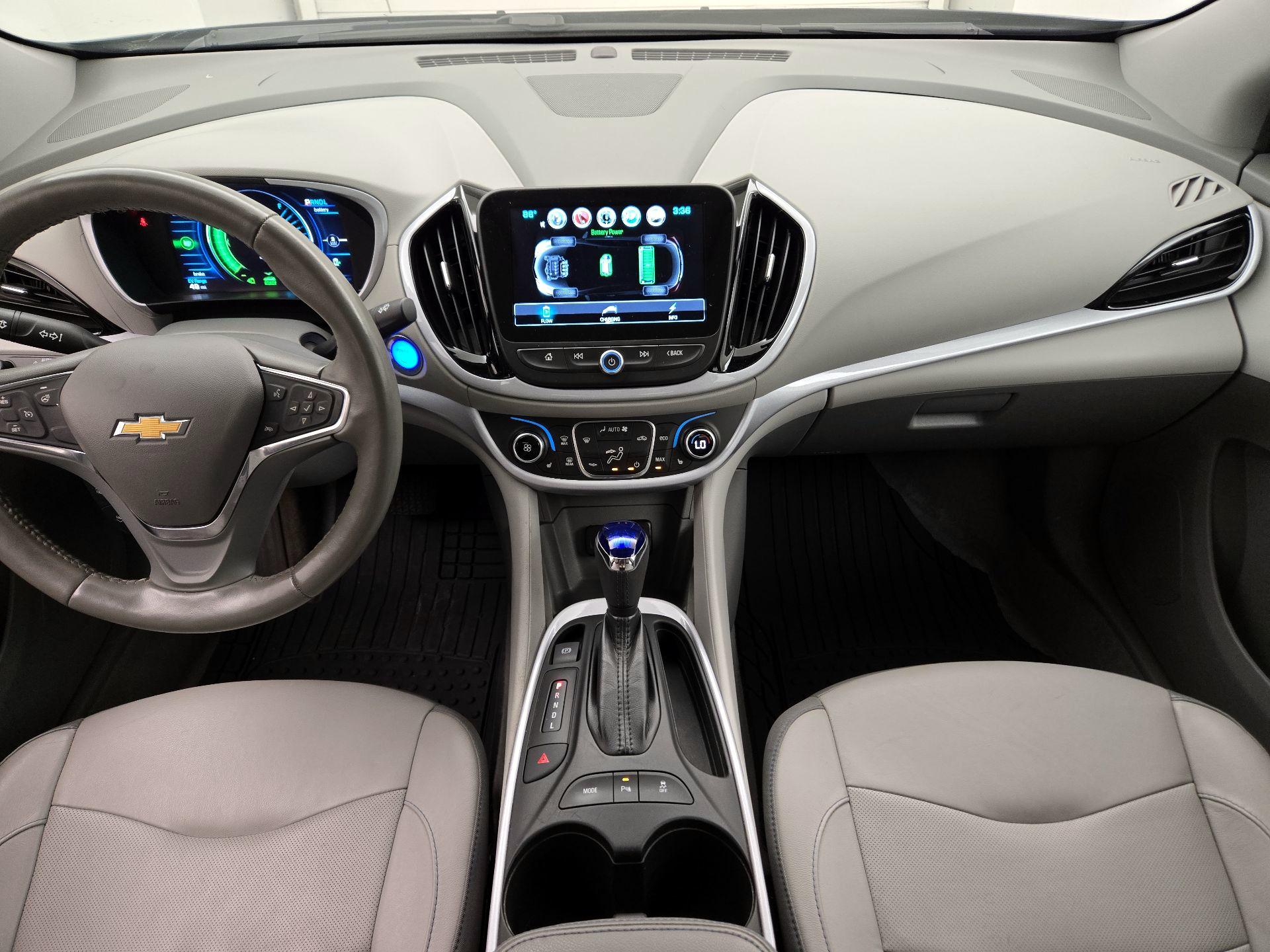 Thumbnail: 2018 Chevrolet Volt - 9