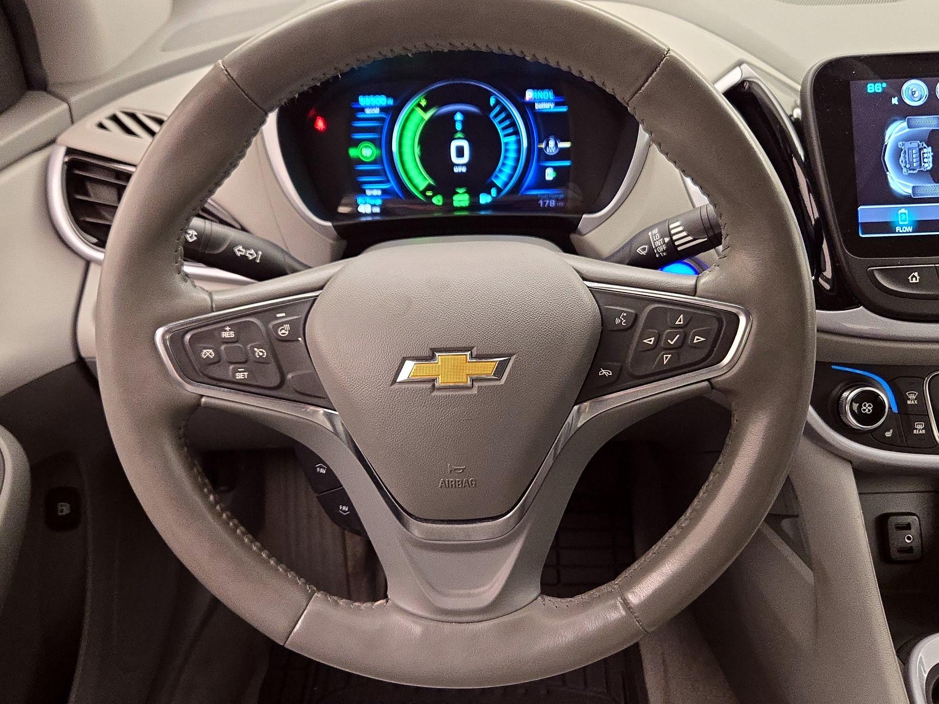 Thumbnail: 2018 Chevrolet Volt - 10